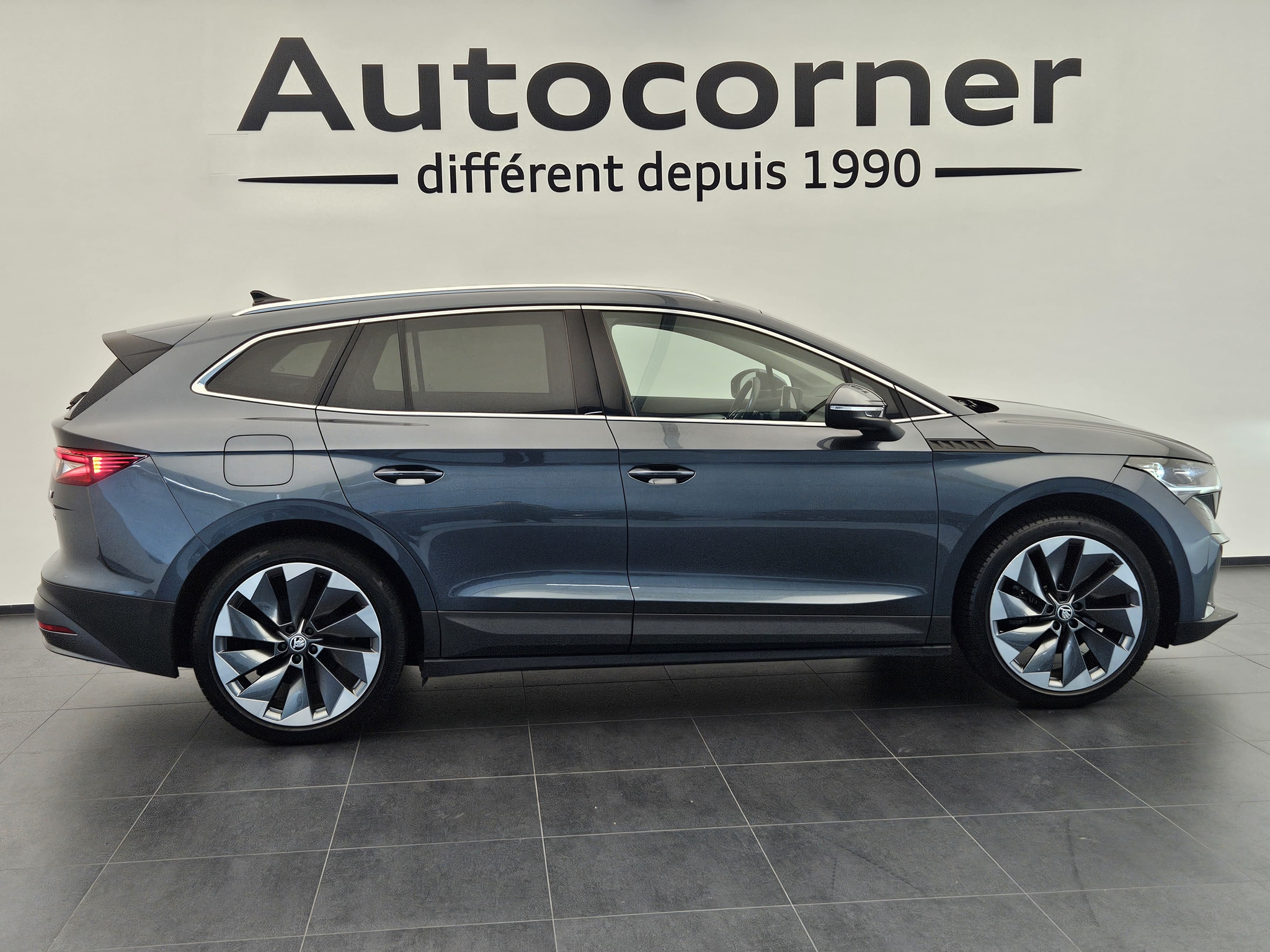 listing desktop thumbnail image 1