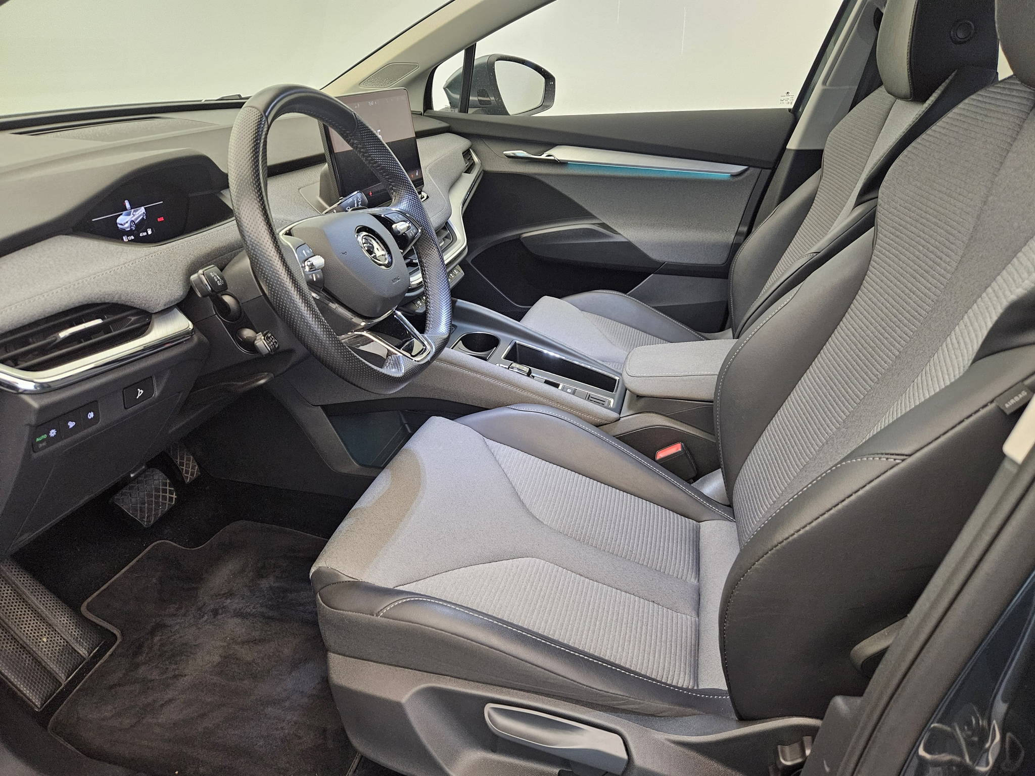 listing desktop thumbnail image 10