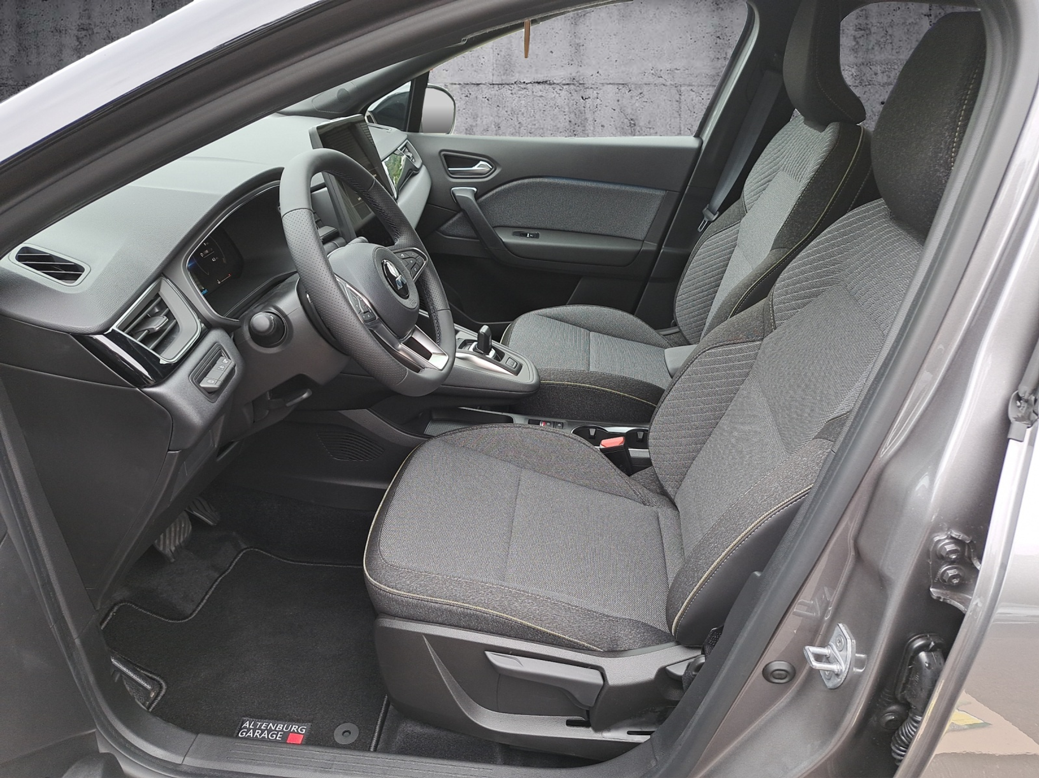 listing desktop thumbnail image 9