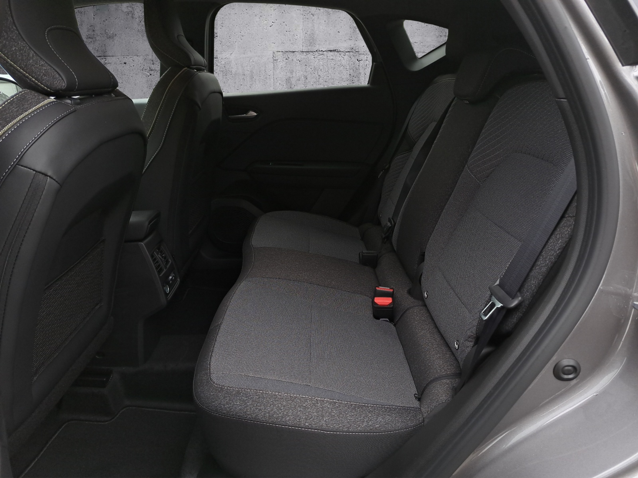 listing desktop thumbnail image 14