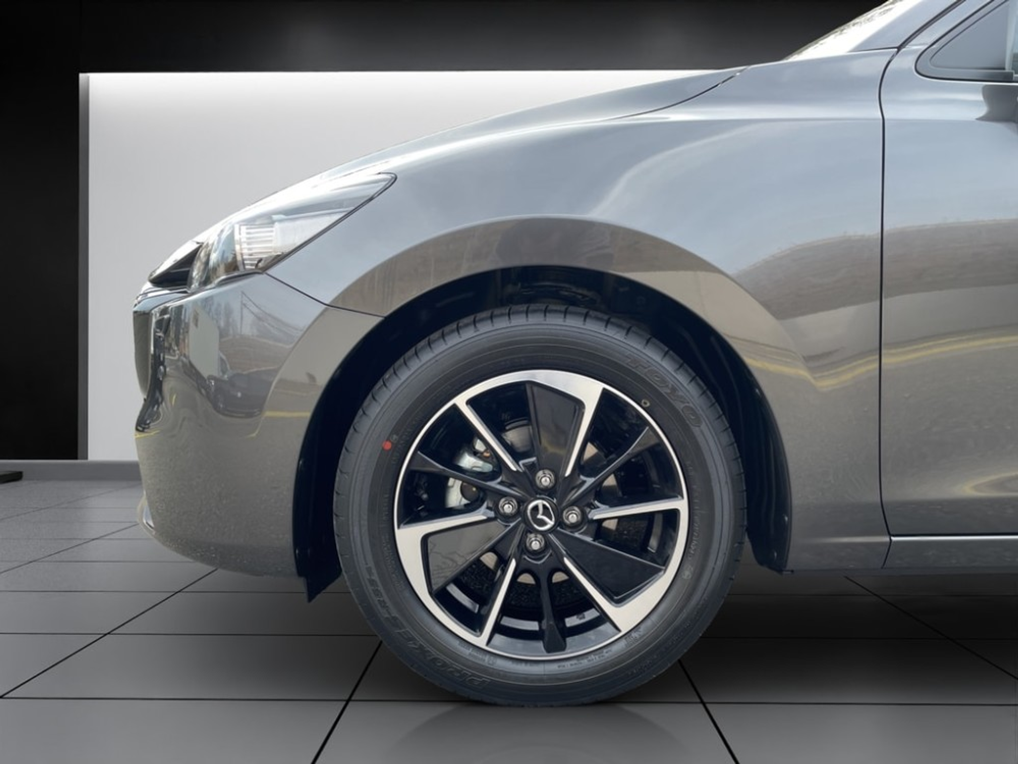 listing desktop thumbnail image 5