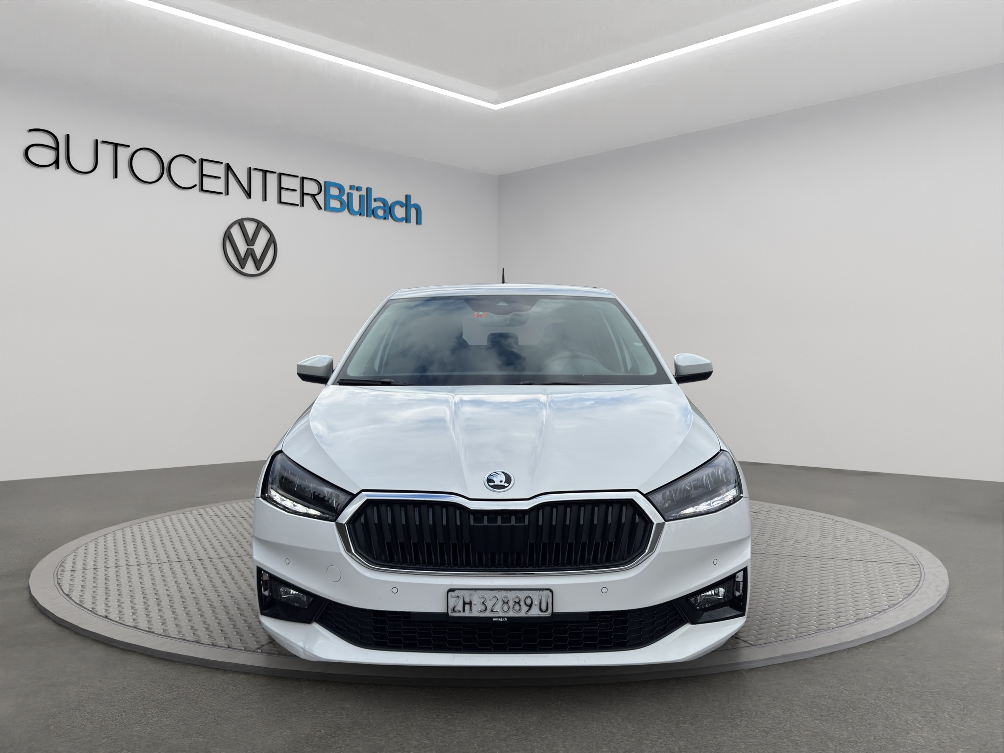 listing desktop thumbnail image 1