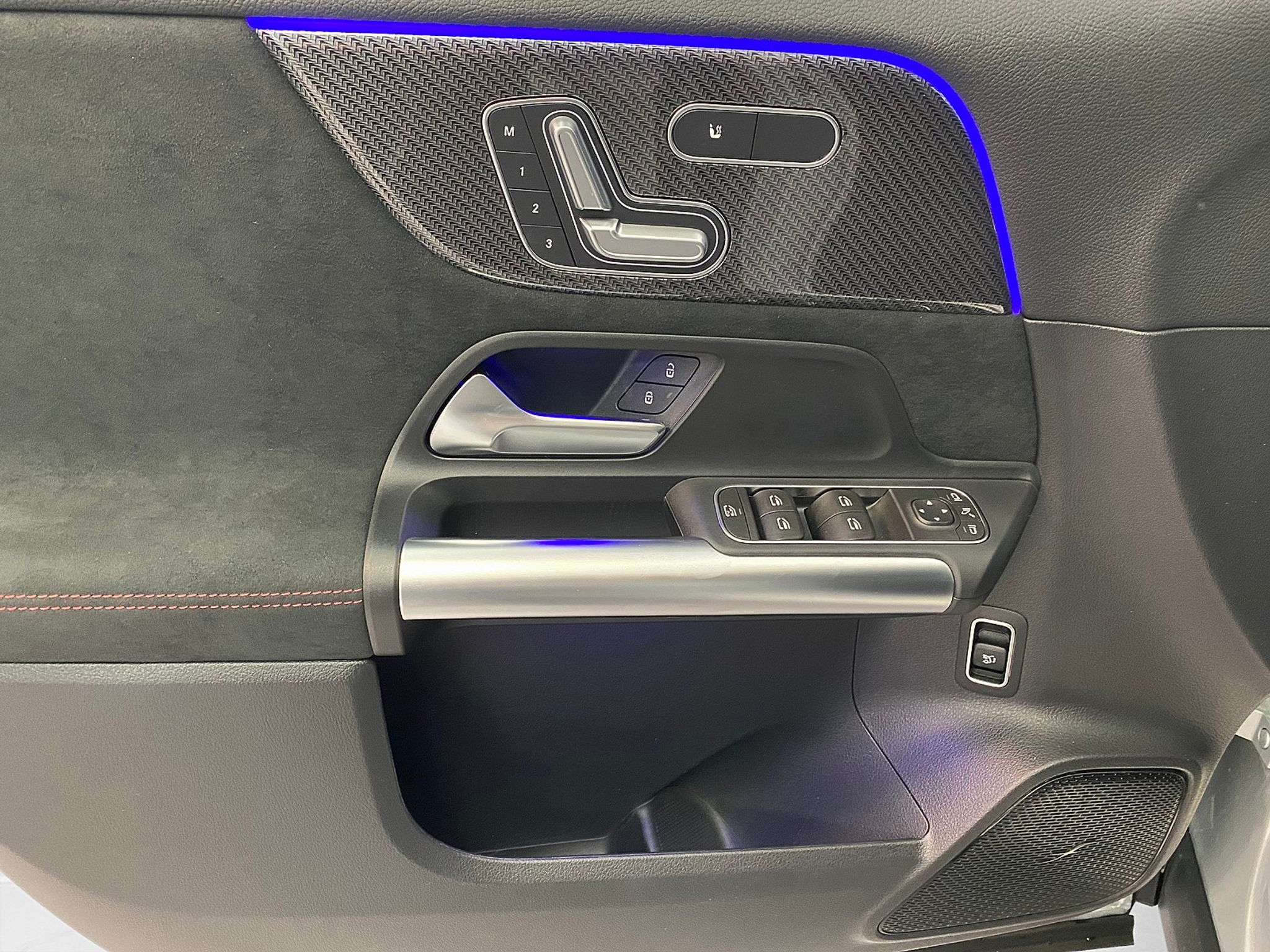 listing desktop thumbnail image 10