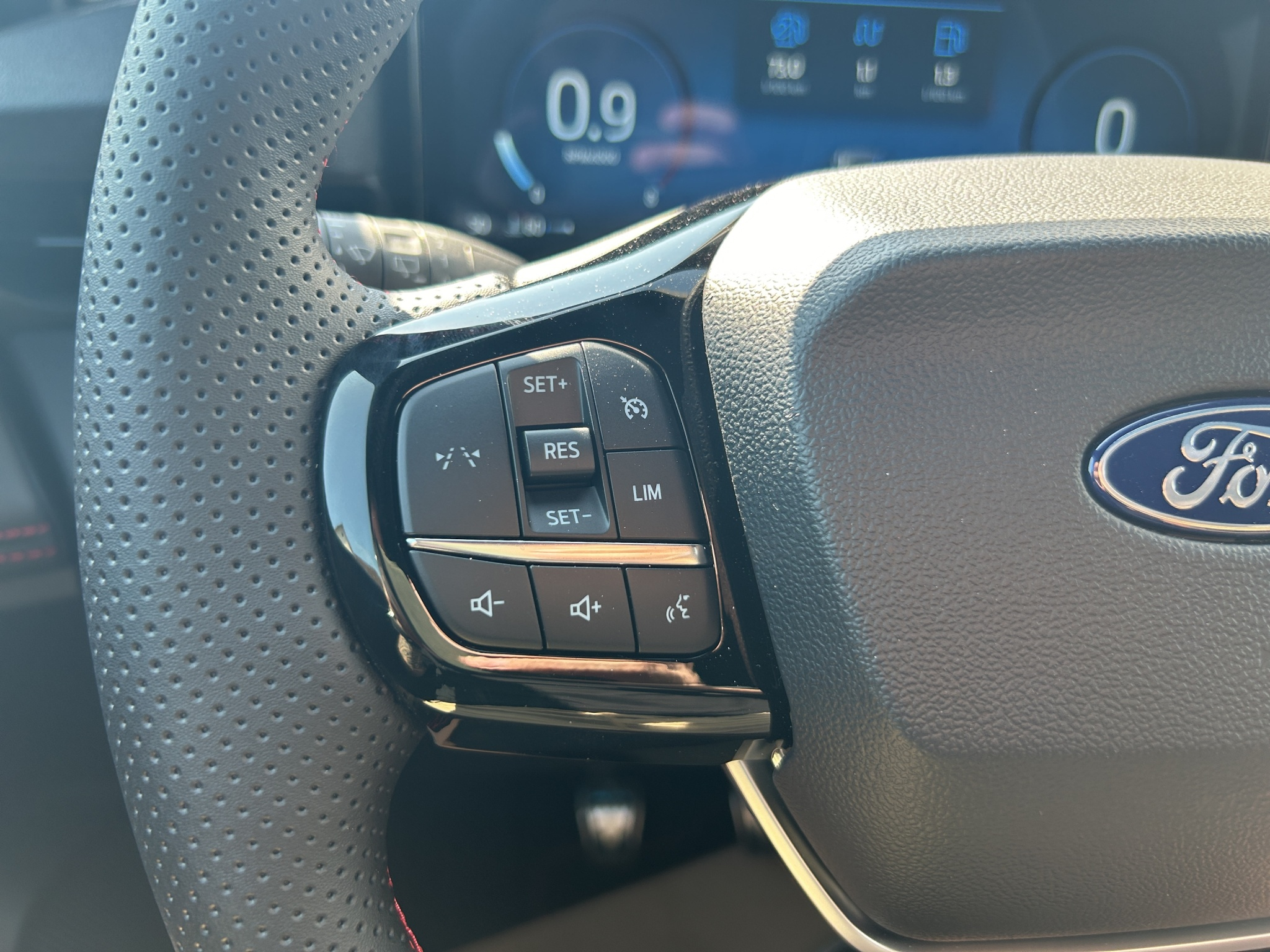 listing desktop thumbnail image 11