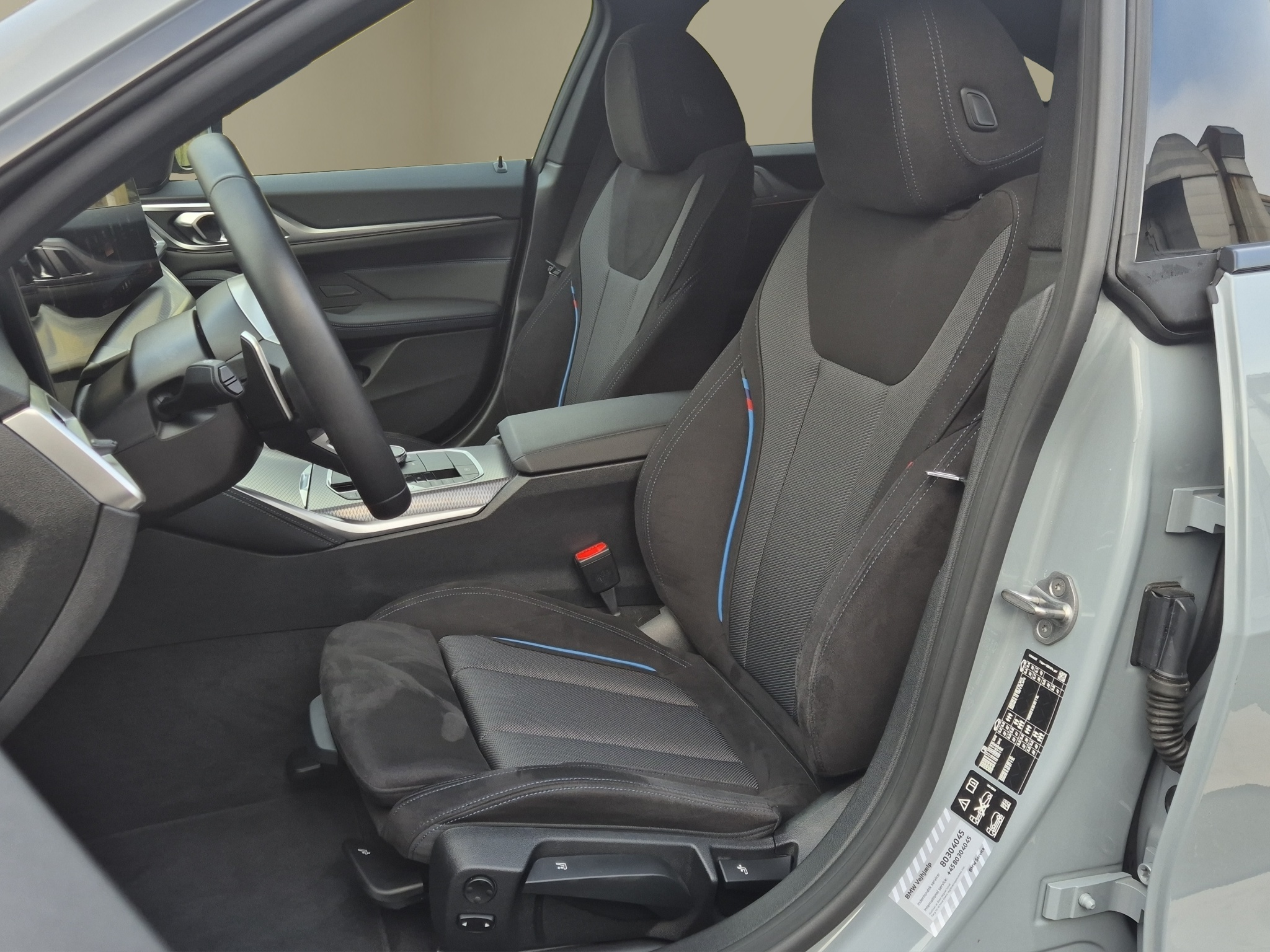 listing desktop thumbnail image 8