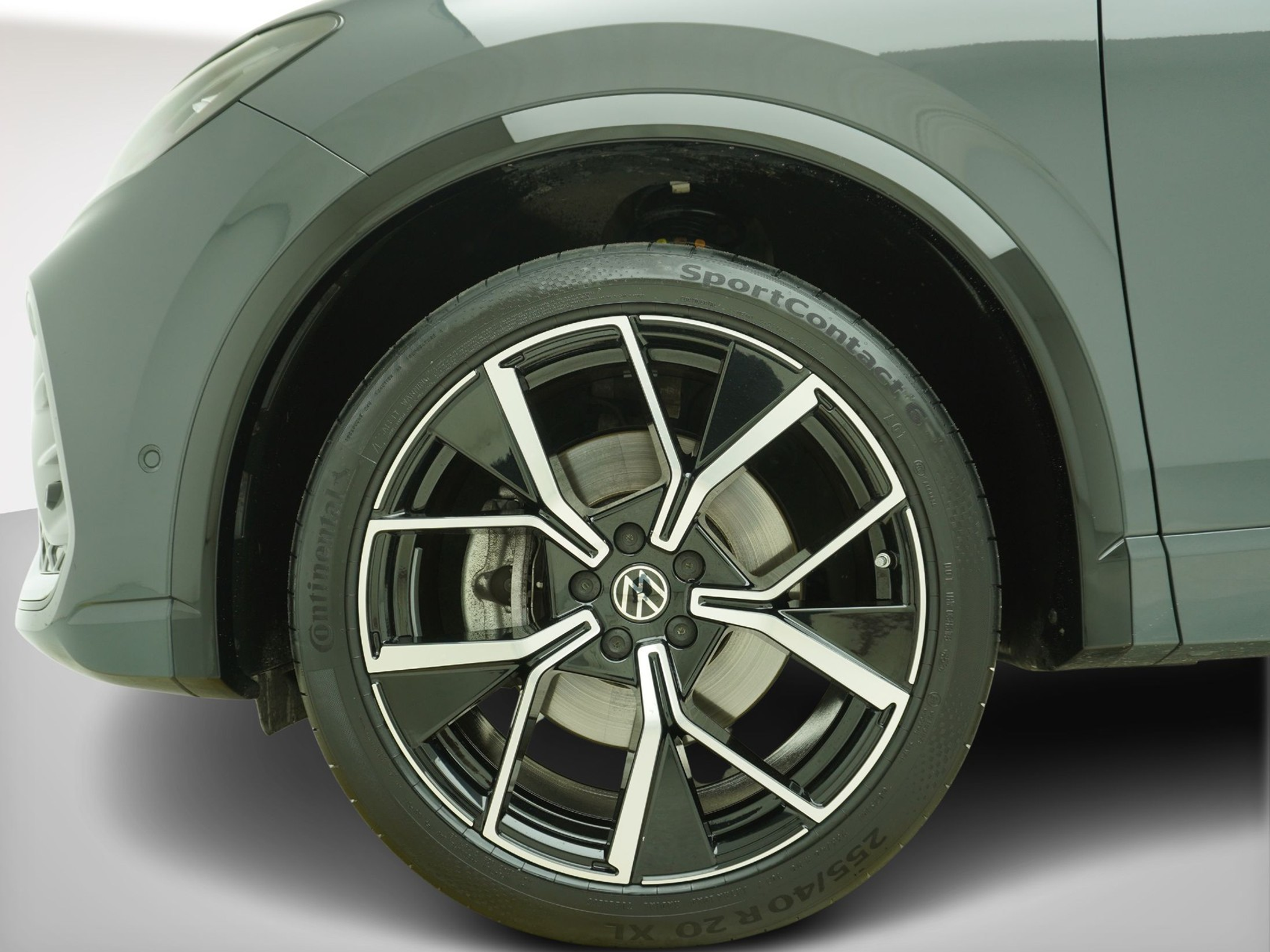 listing desktop thumbnail image 6