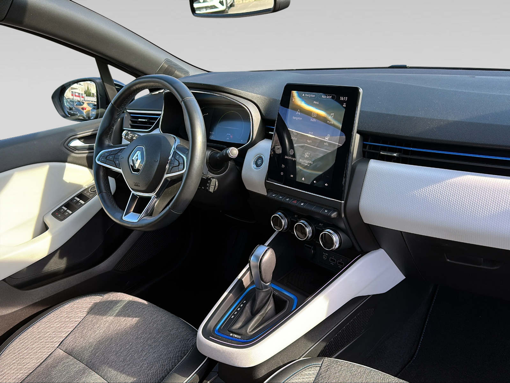 listing desktop thumbnail image 8