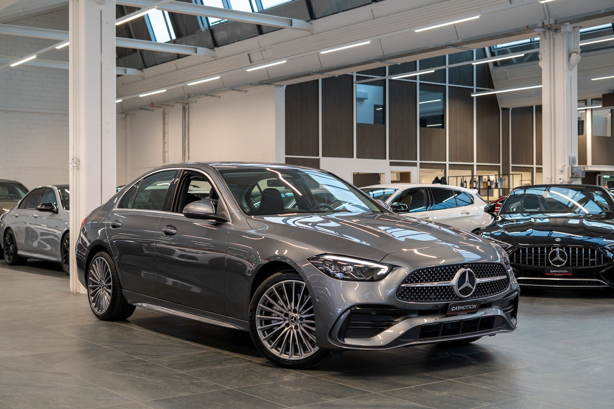 listing desktop thumbnail image 2