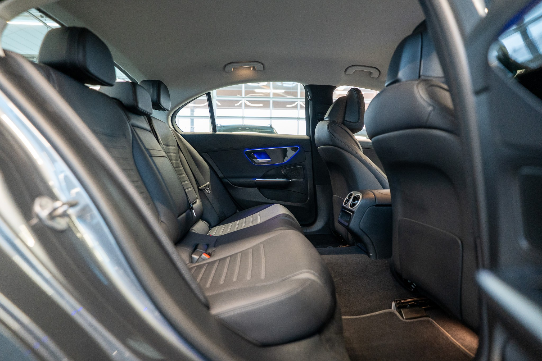 listing desktop thumbnail image 11