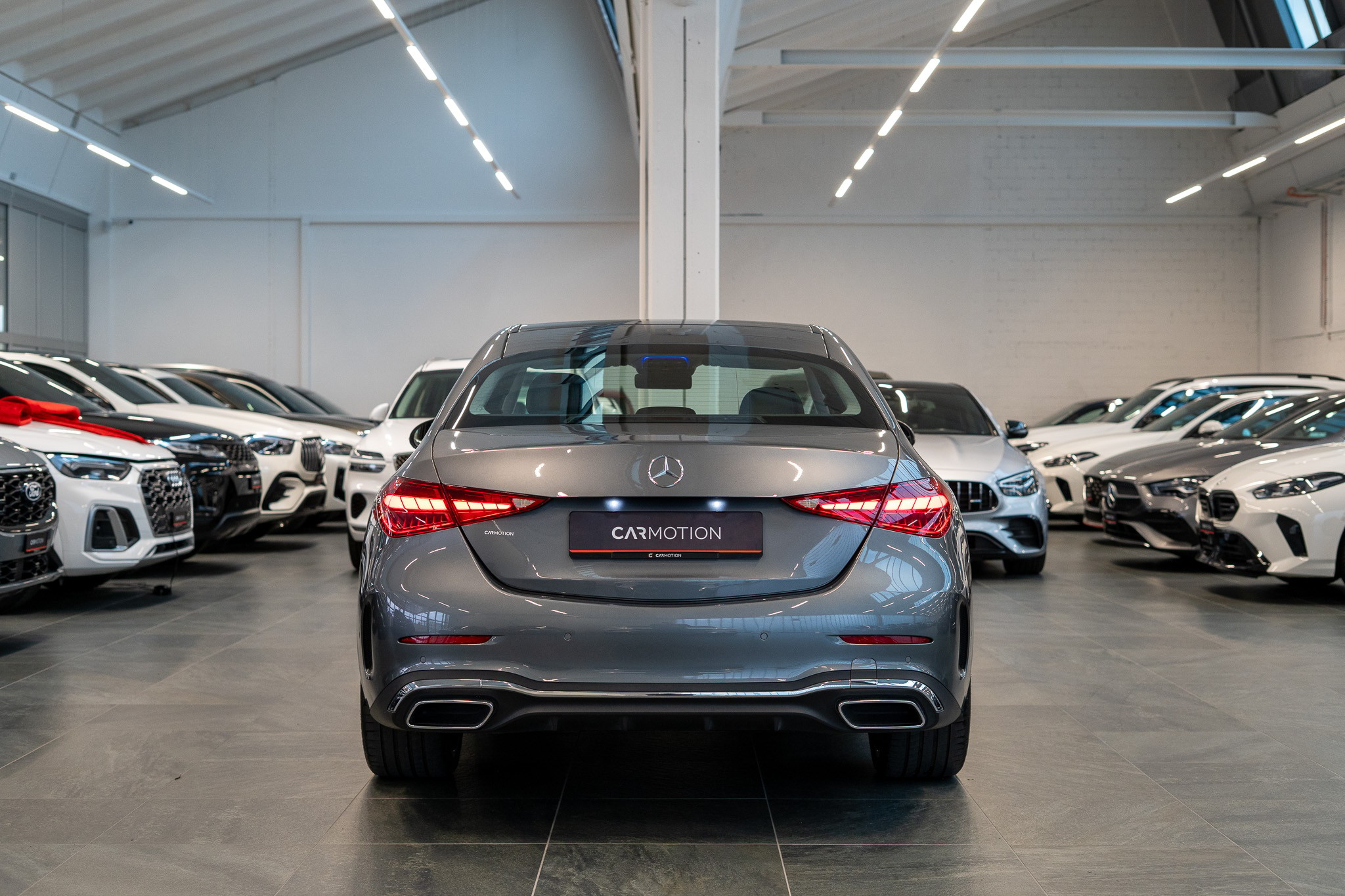 listing desktop thumbnail image 4