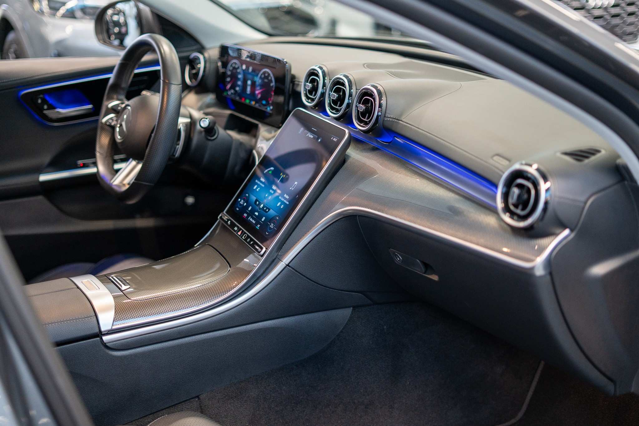 listing desktop thumbnail image 13