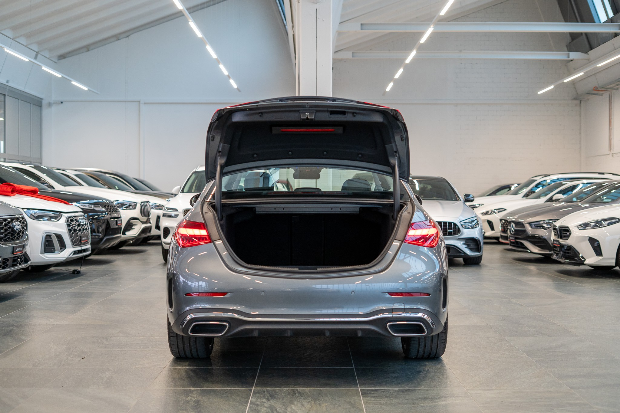 listing desktop thumbnail image 5