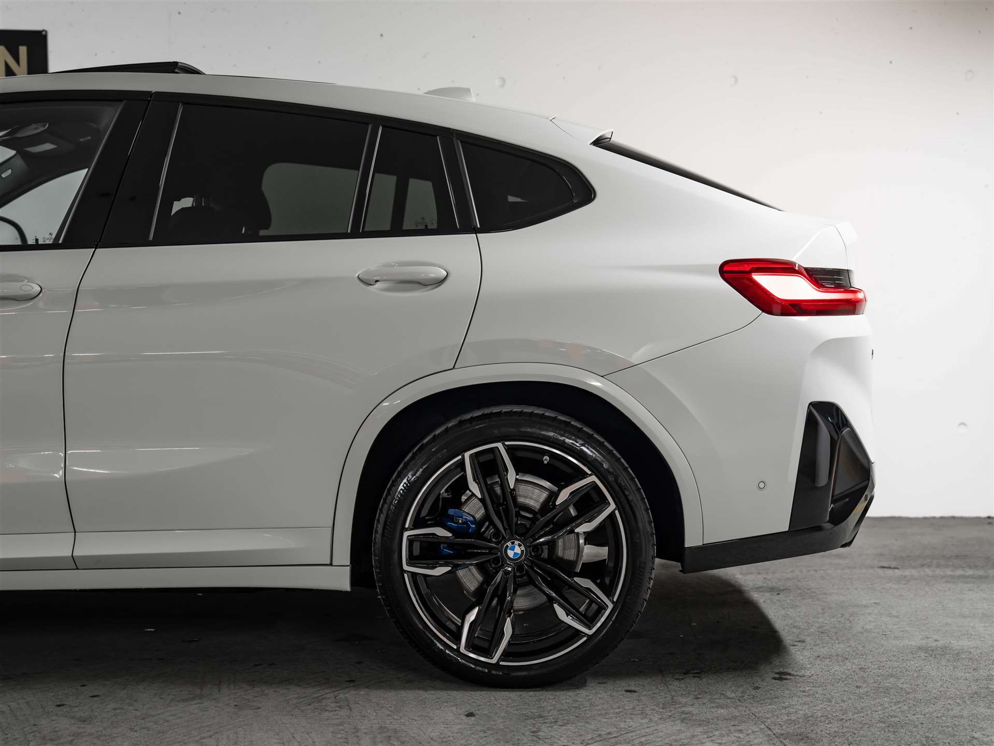 listing desktop thumbnail image 20