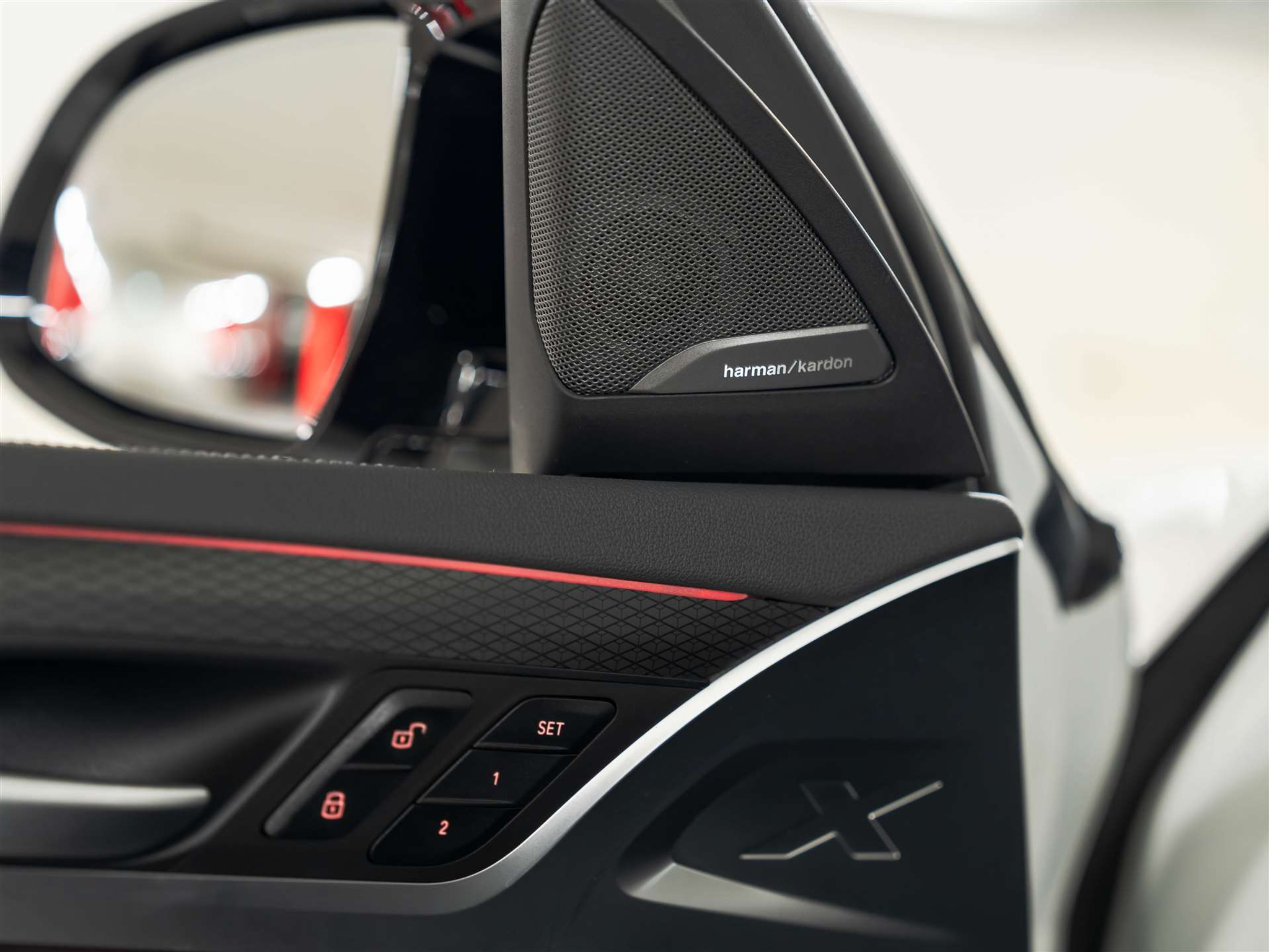 listing desktop thumbnail image 26