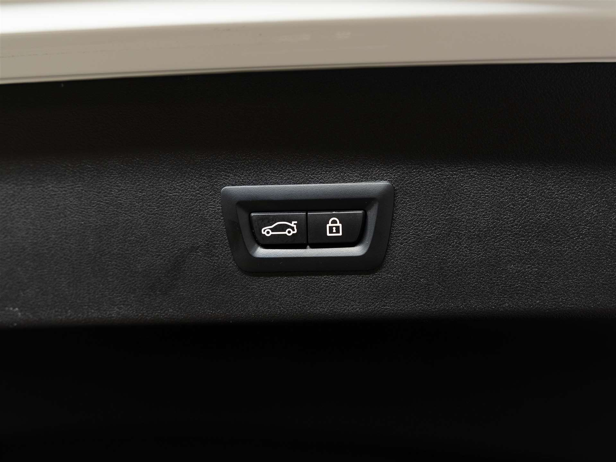 listing desktop thumbnail image 49