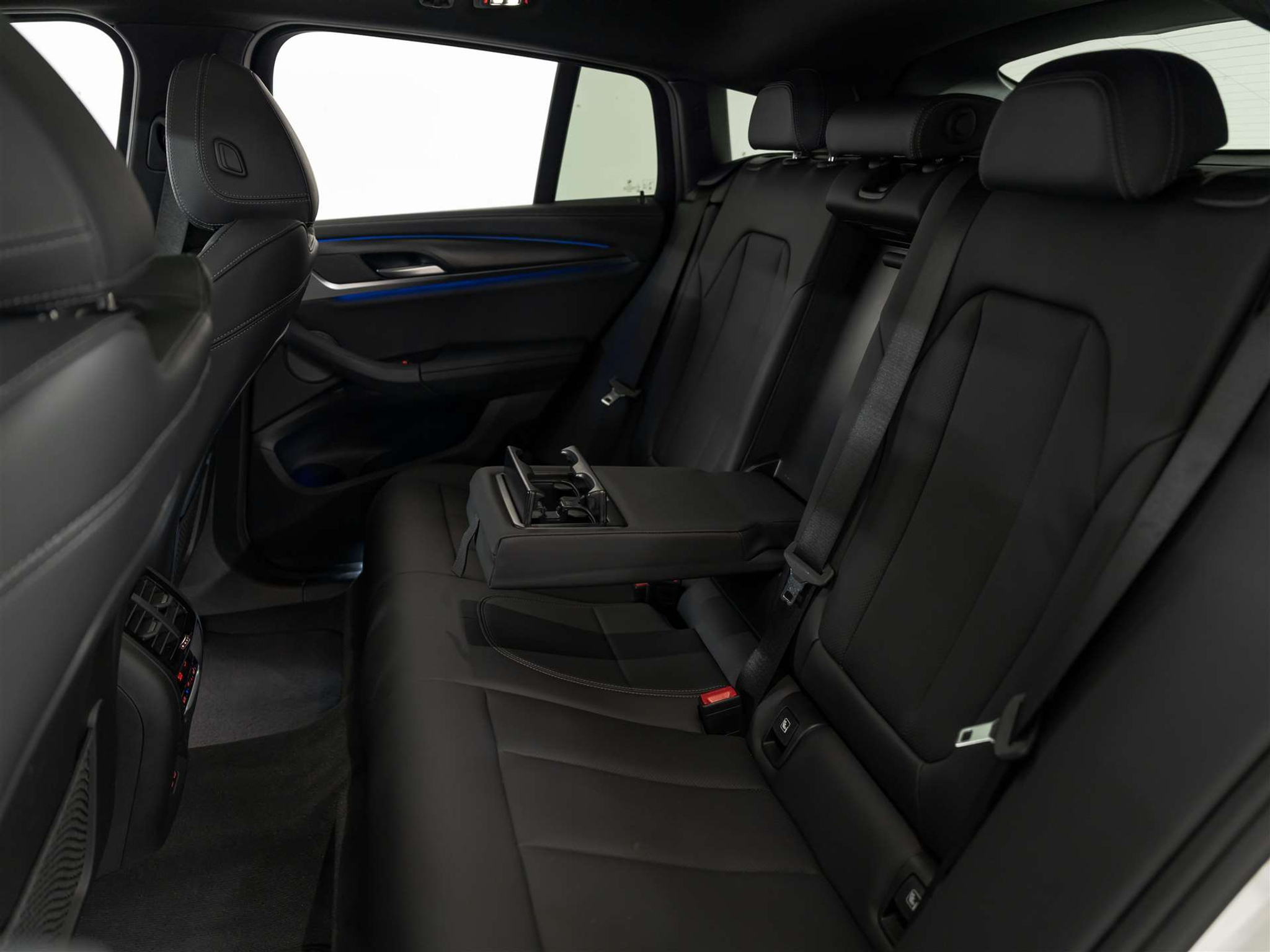 listing desktop thumbnail image 16