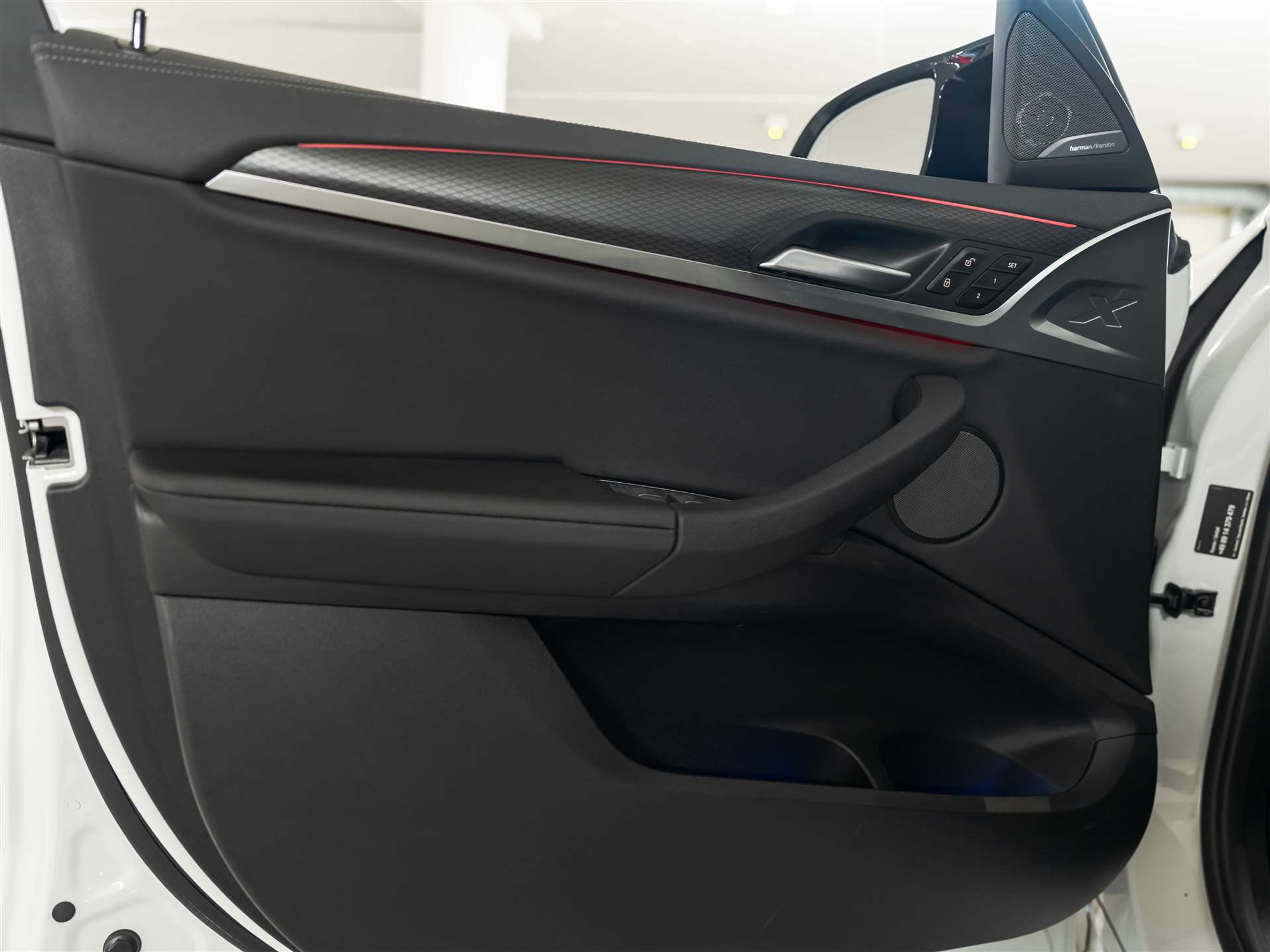 listing desktop thumbnail image 24