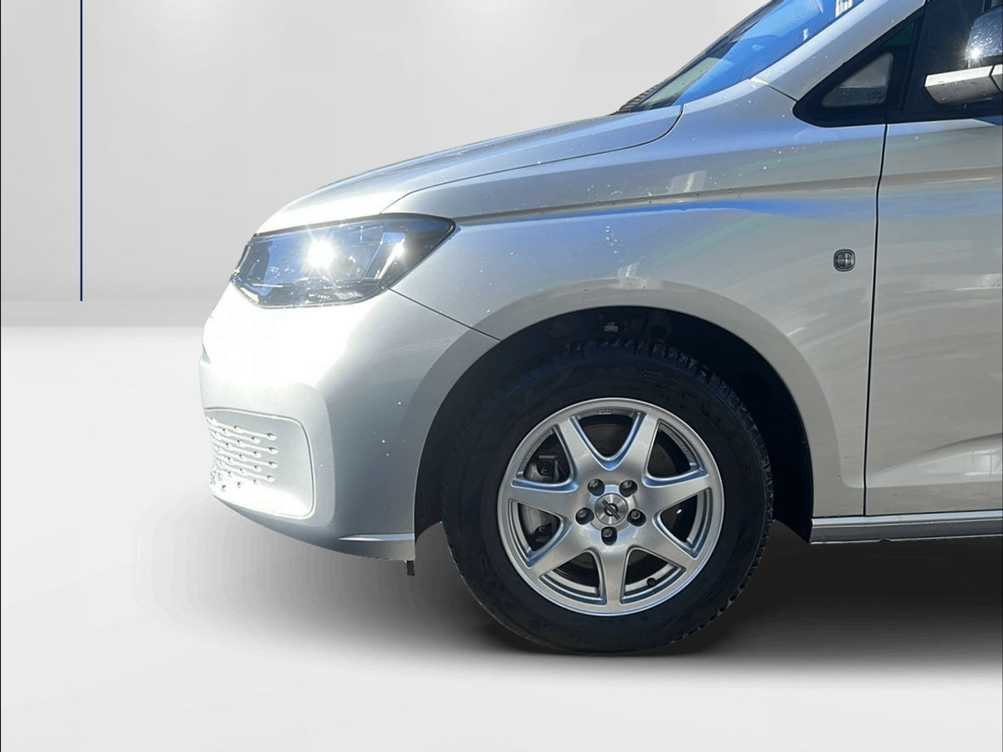 listing desktop thumbnail image 8