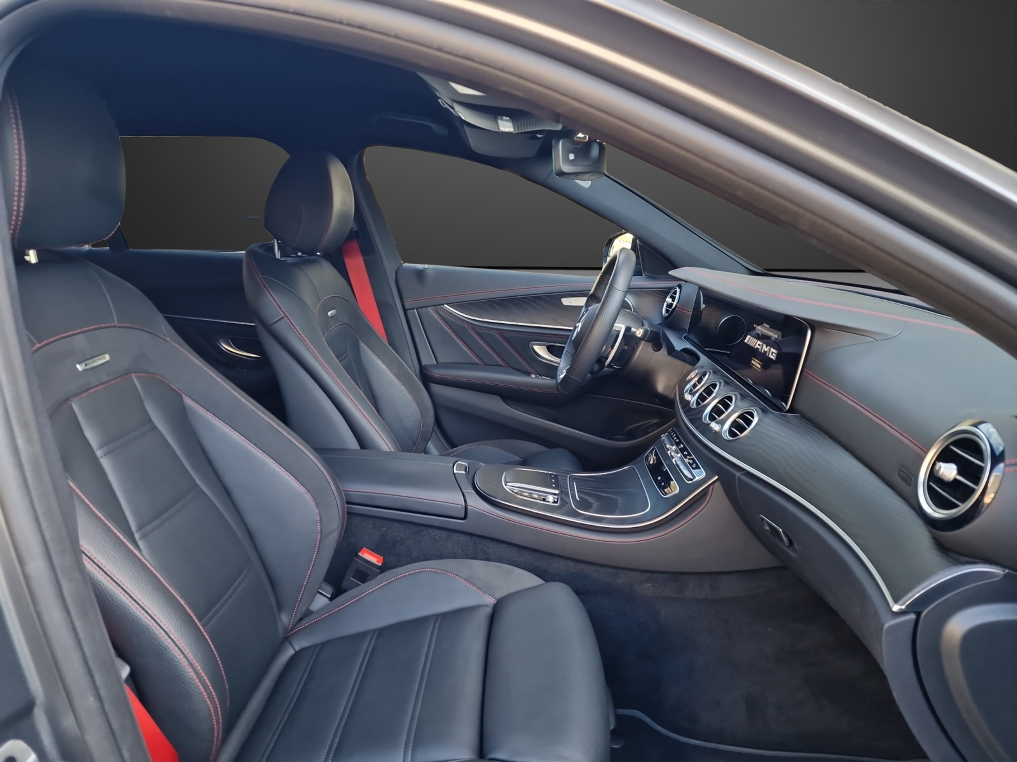 listing desktop thumbnail image 11