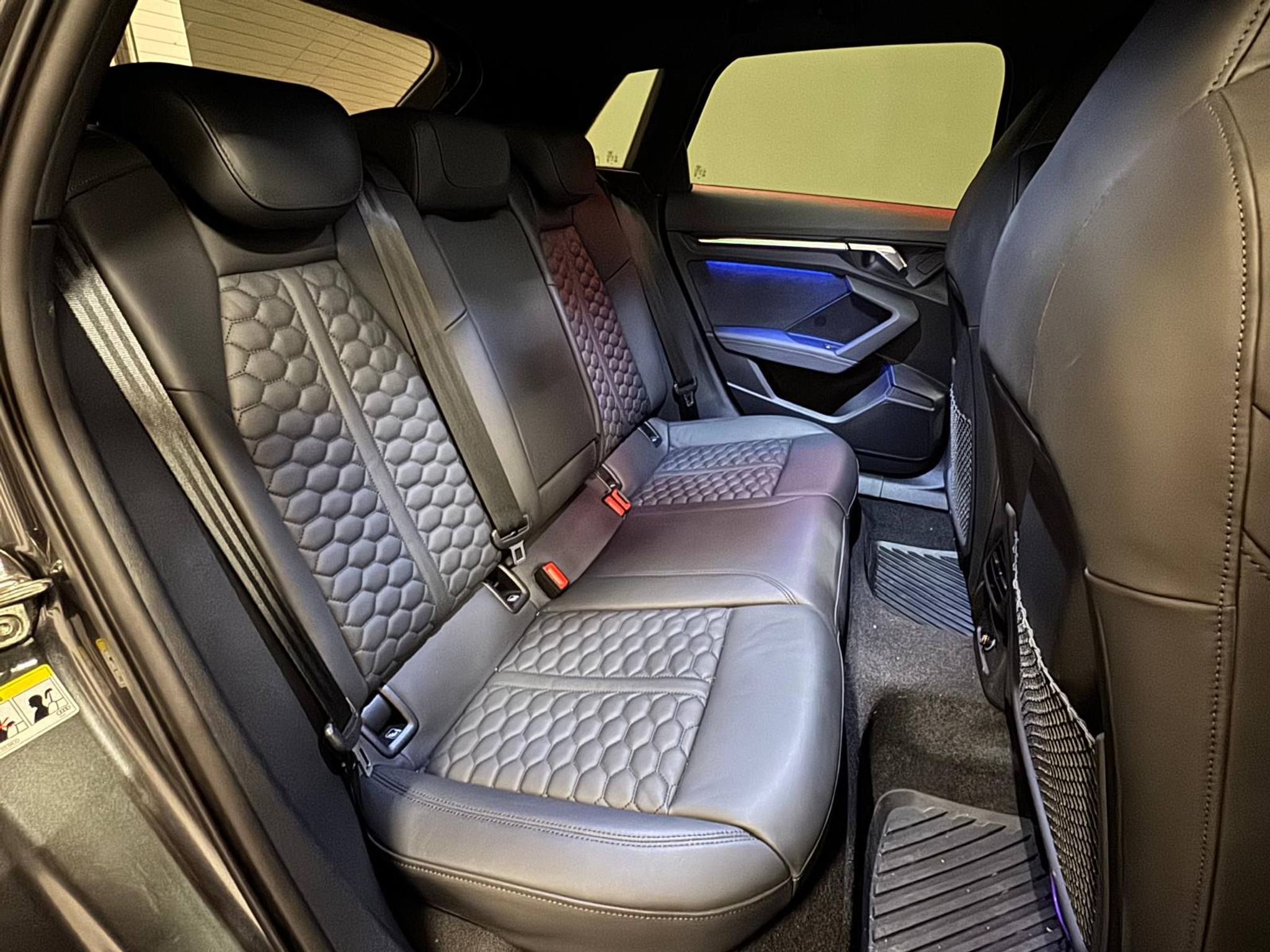 listing desktop thumbnail image 14