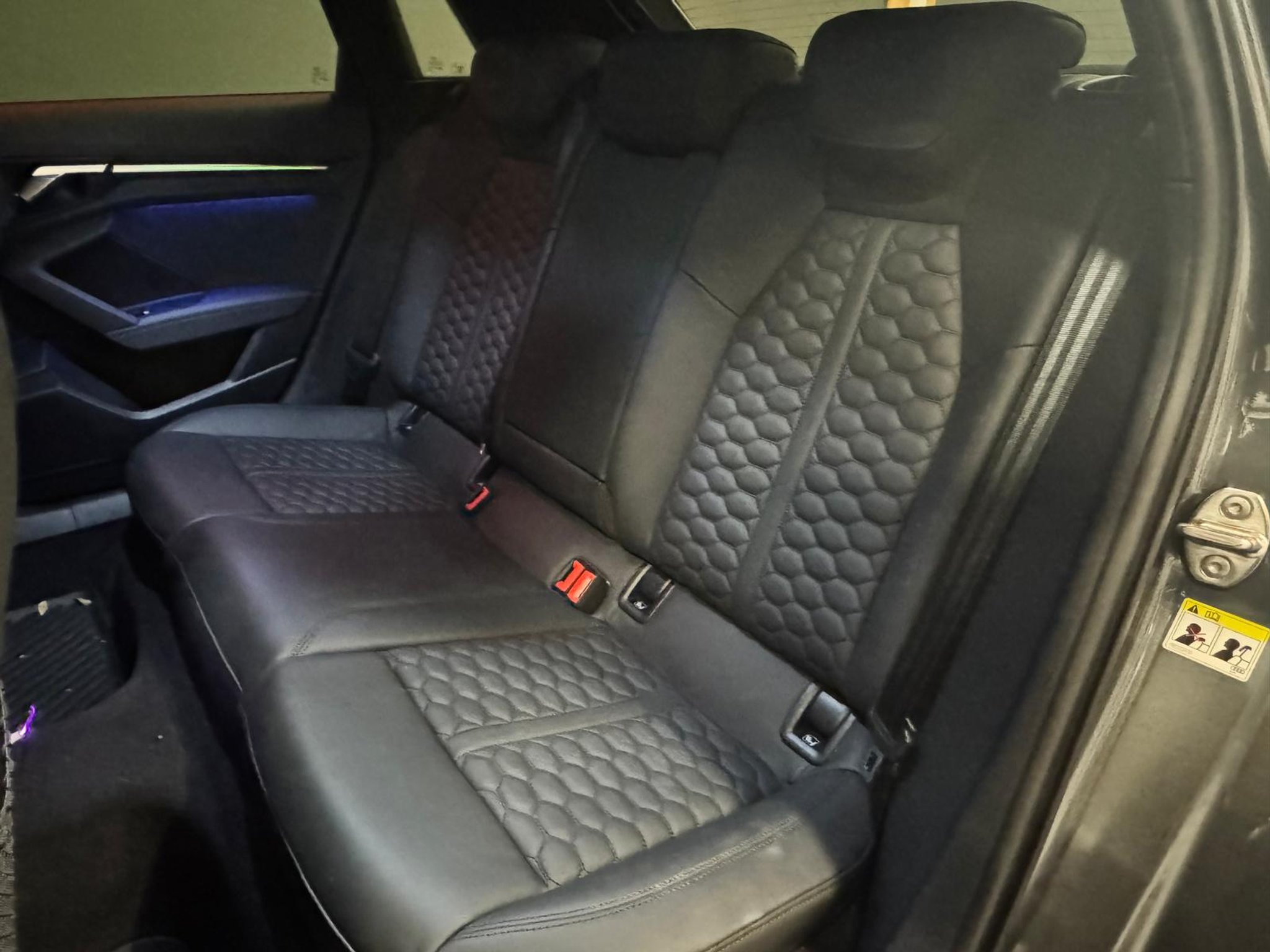 listing desktop thumbnail image 11