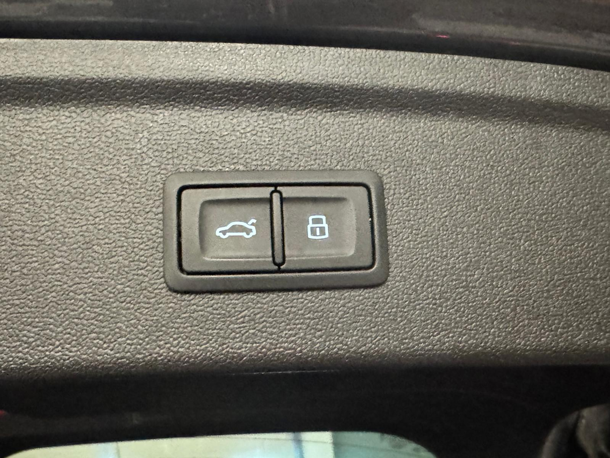 listing desktop thumbnail image 13