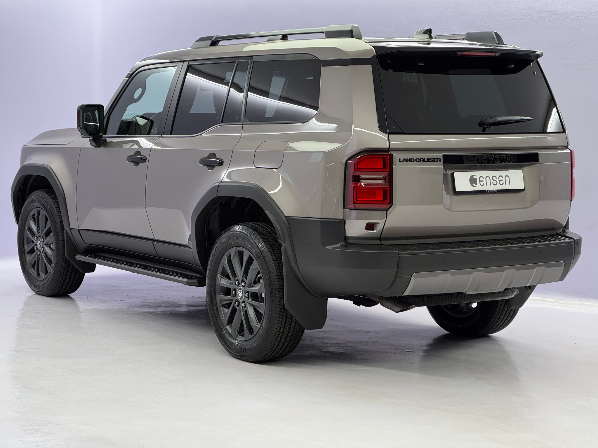 listing desktop thumbnail image 4