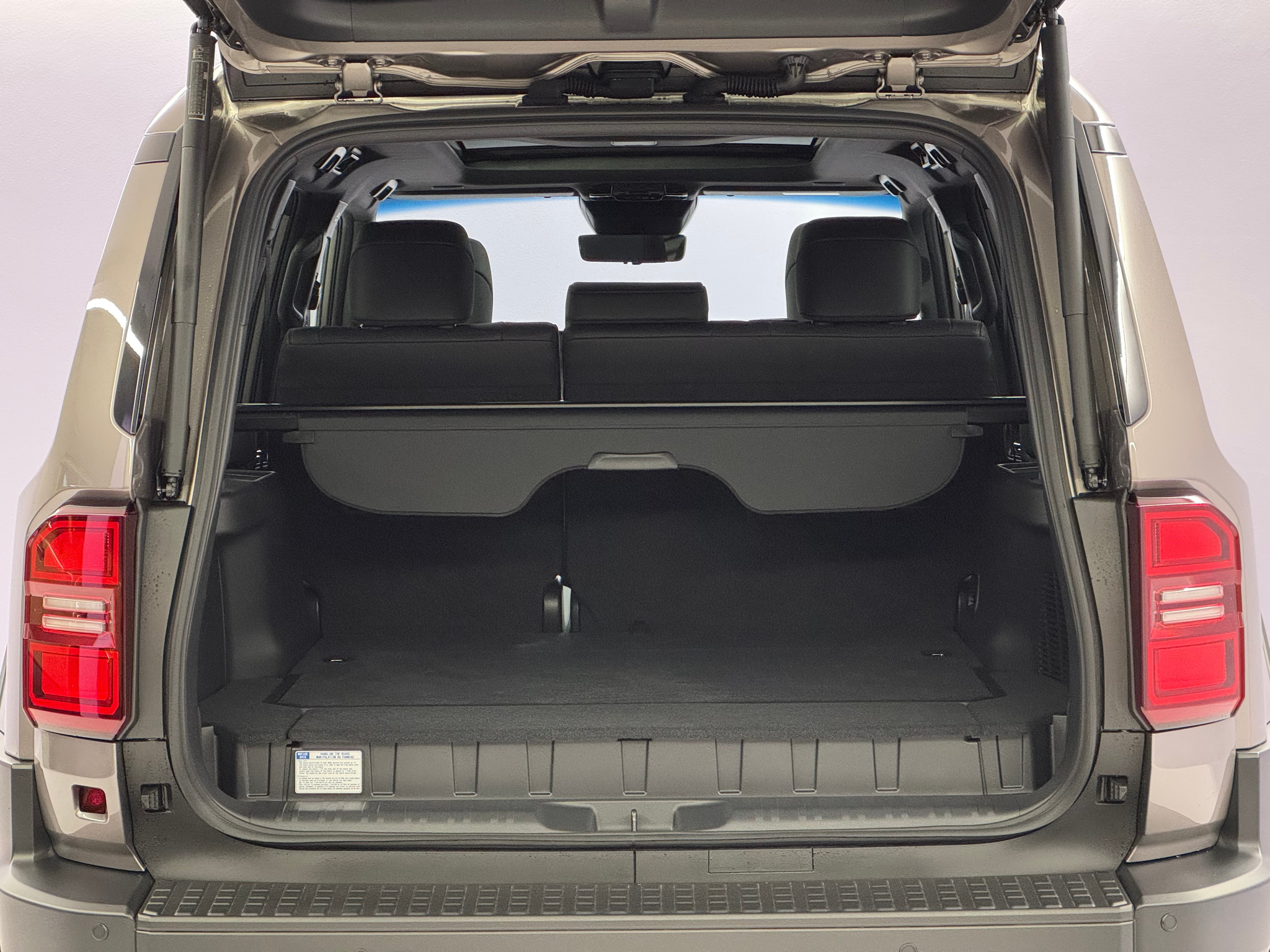 listing desktop thumbnail image 11