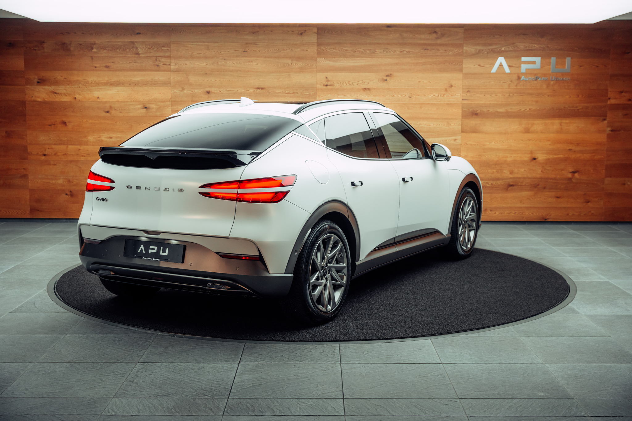 listing desktop thumbnail image 1