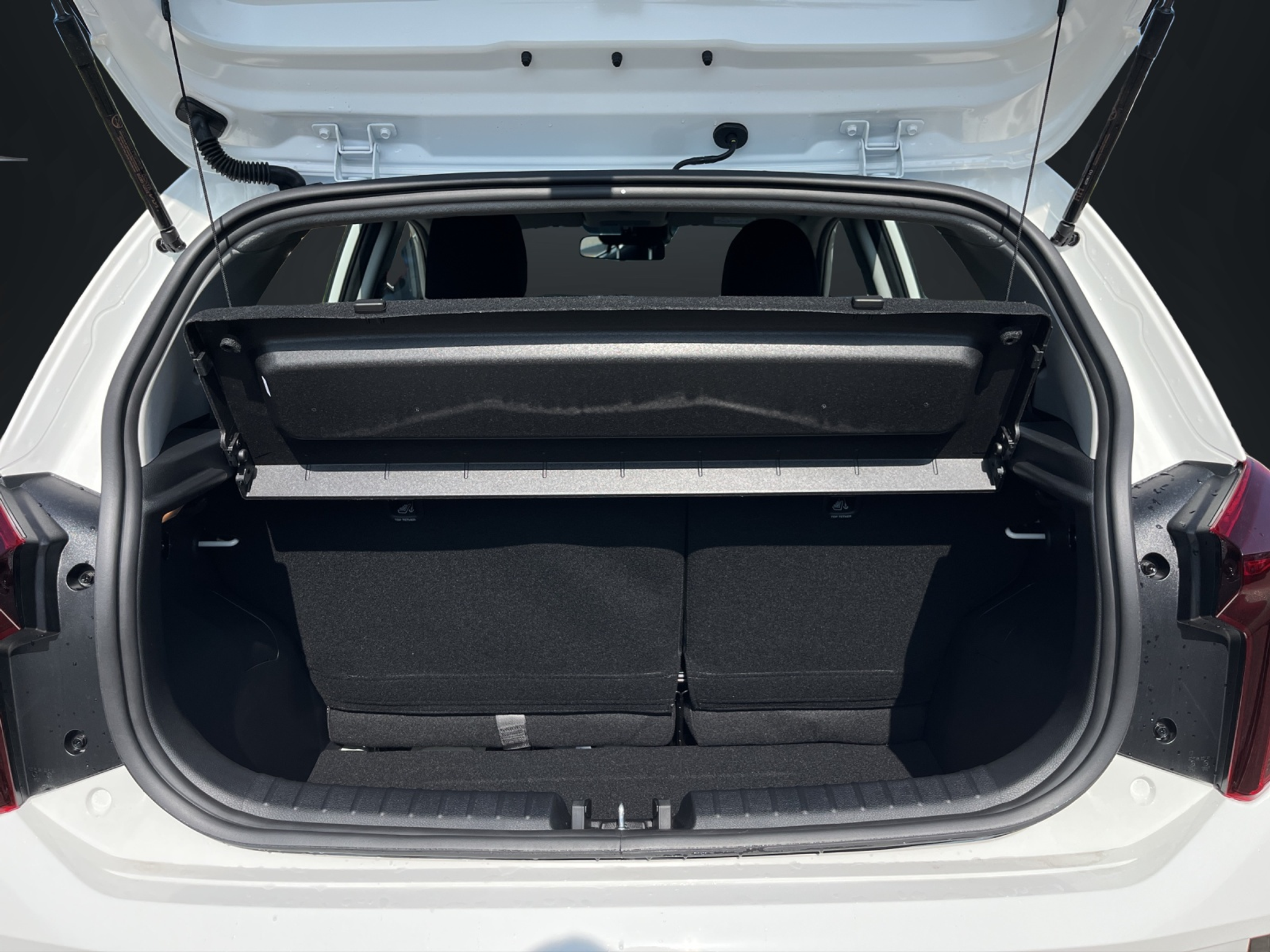 listing desktop thumbnail image 12