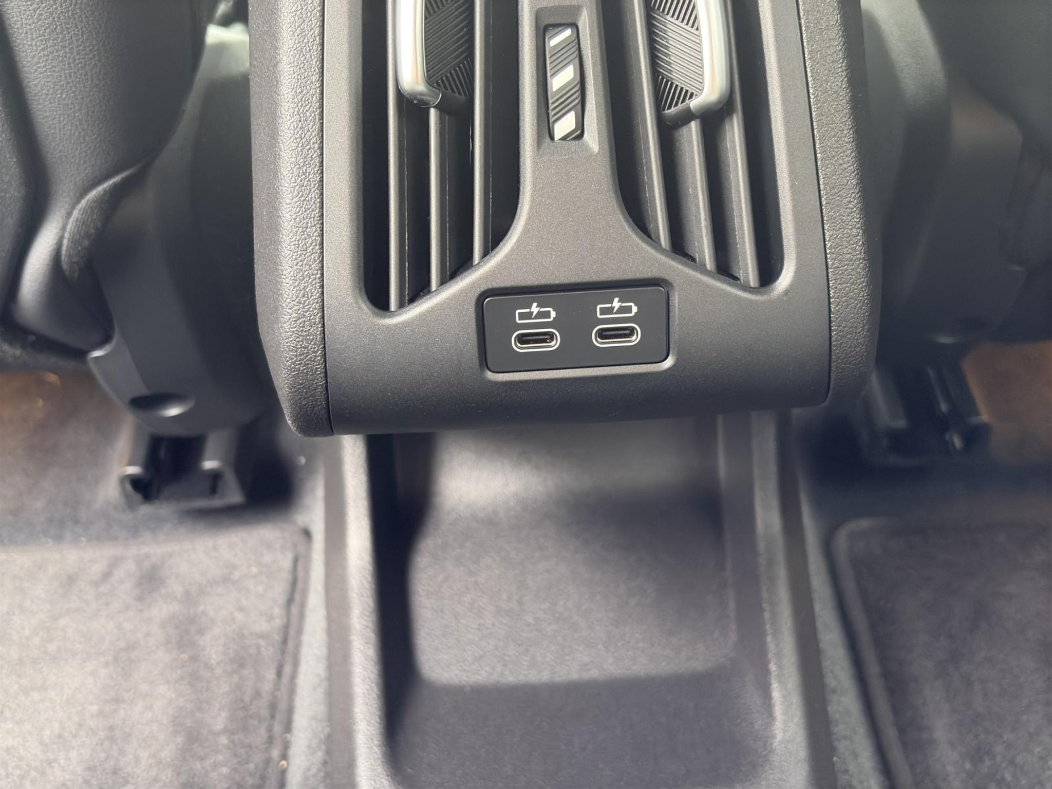 listing desktop thumbnail image 14