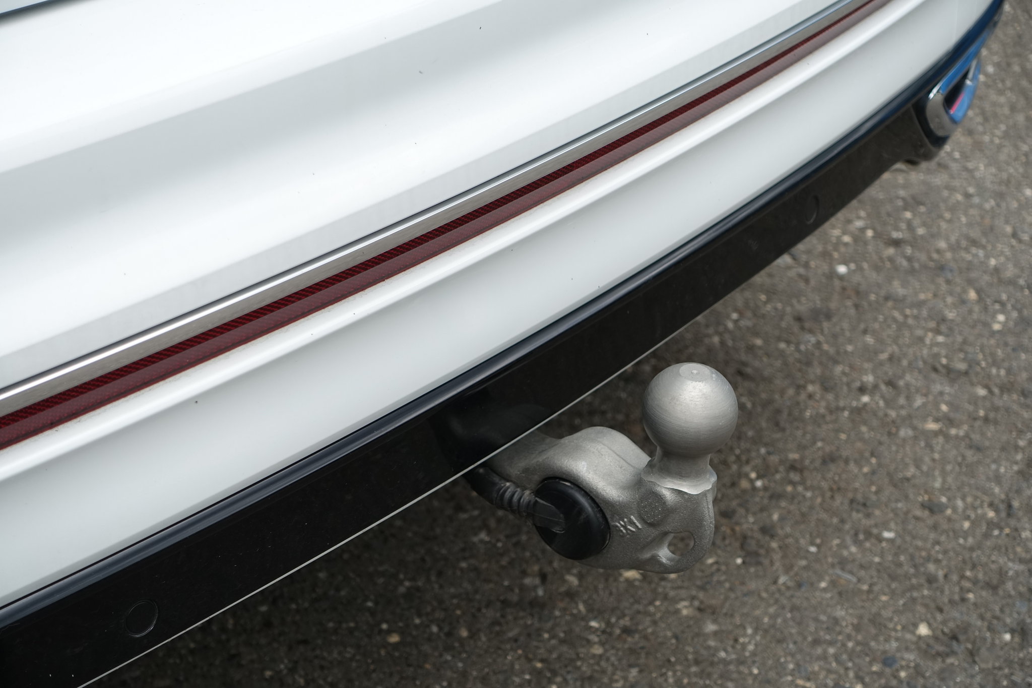 listing desktop thumbnail image 9