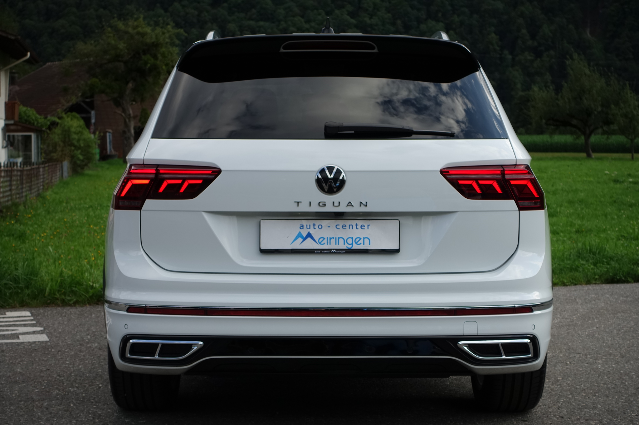 listing desktop thumbnail image 7