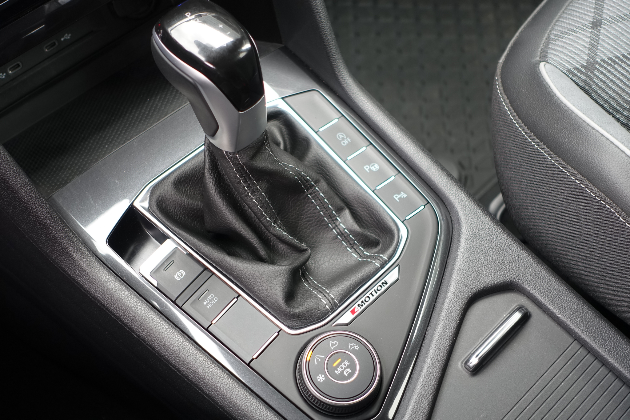 listing desktop thumbnail image 21