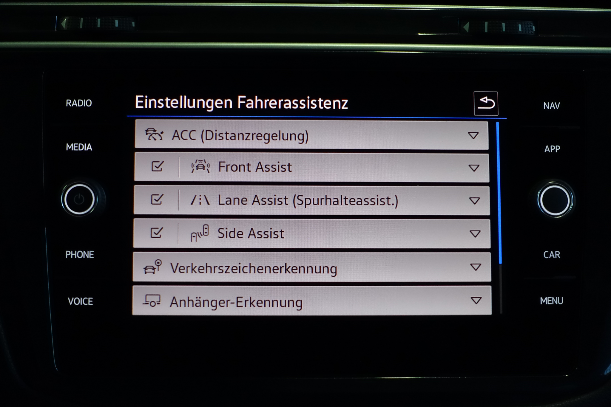 listing desktop thumbnail image 28