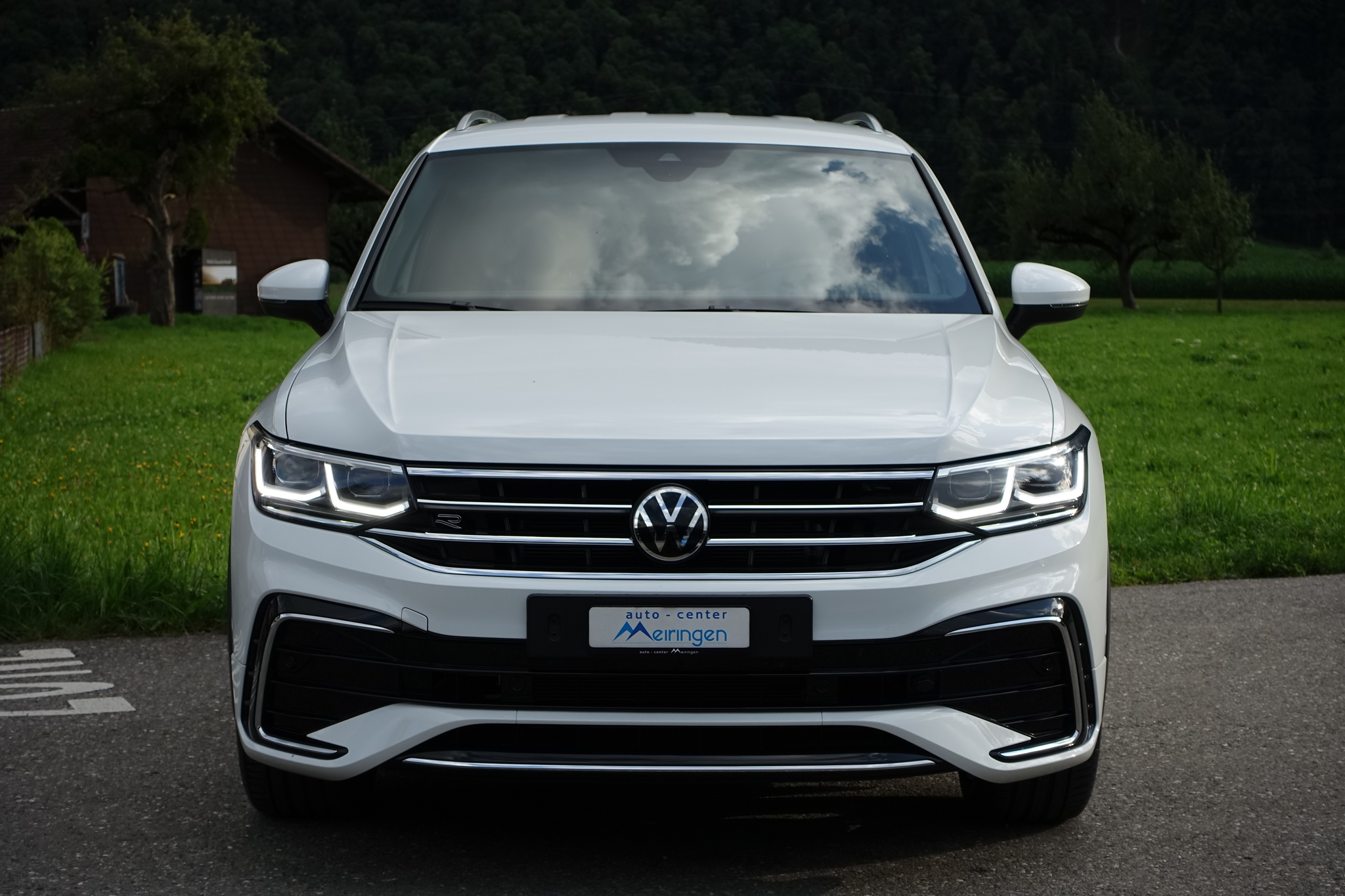 listing desktop thumbnail image 2