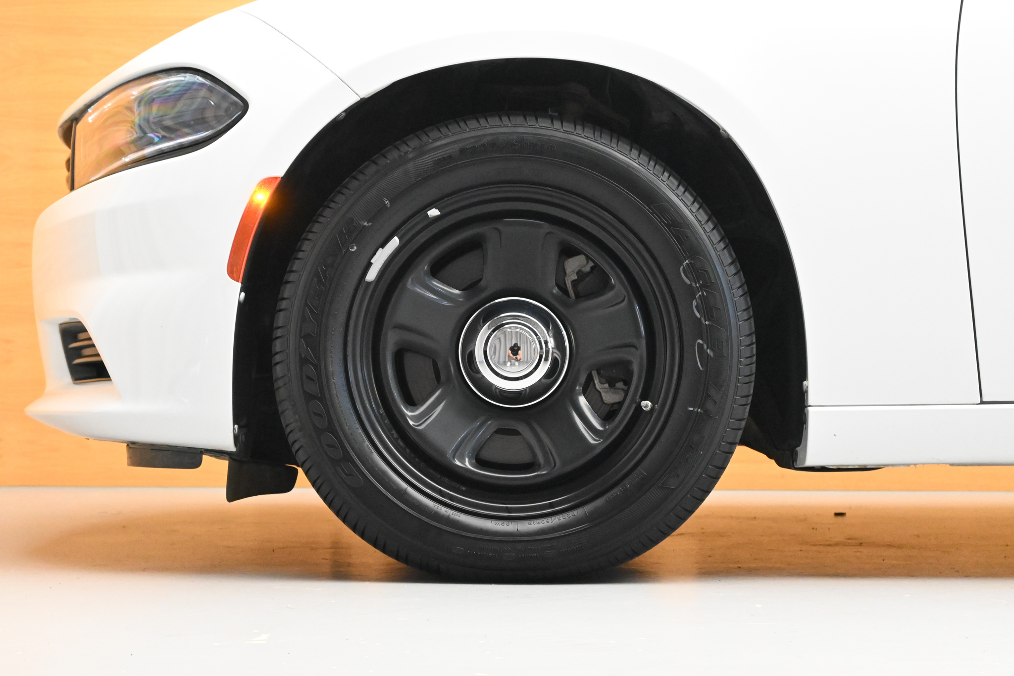 listing desktop thumbnail image 5