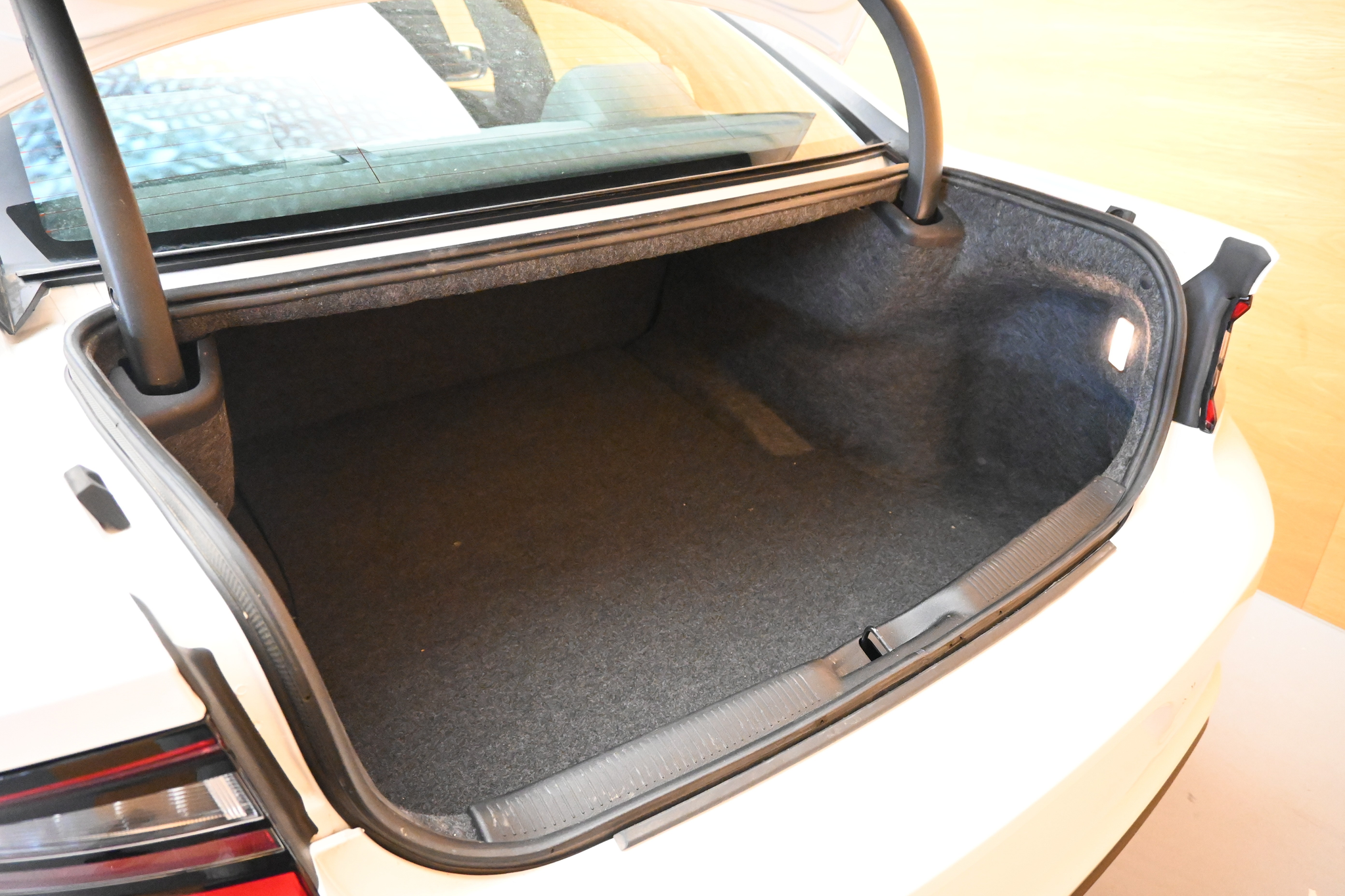 listing desktop thumbnail image 20