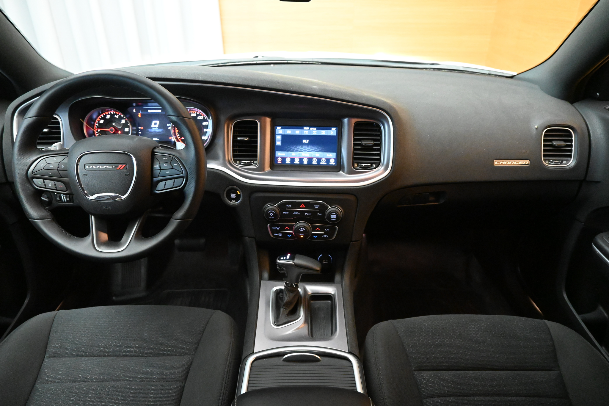 listing desktop thumbnail image 9