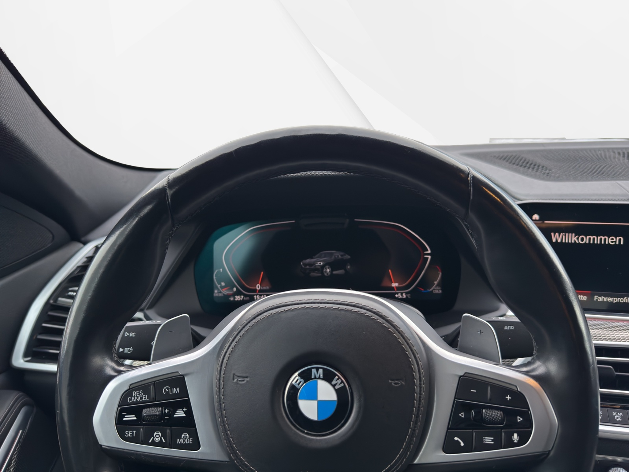 listing desktop thumbnail image 14