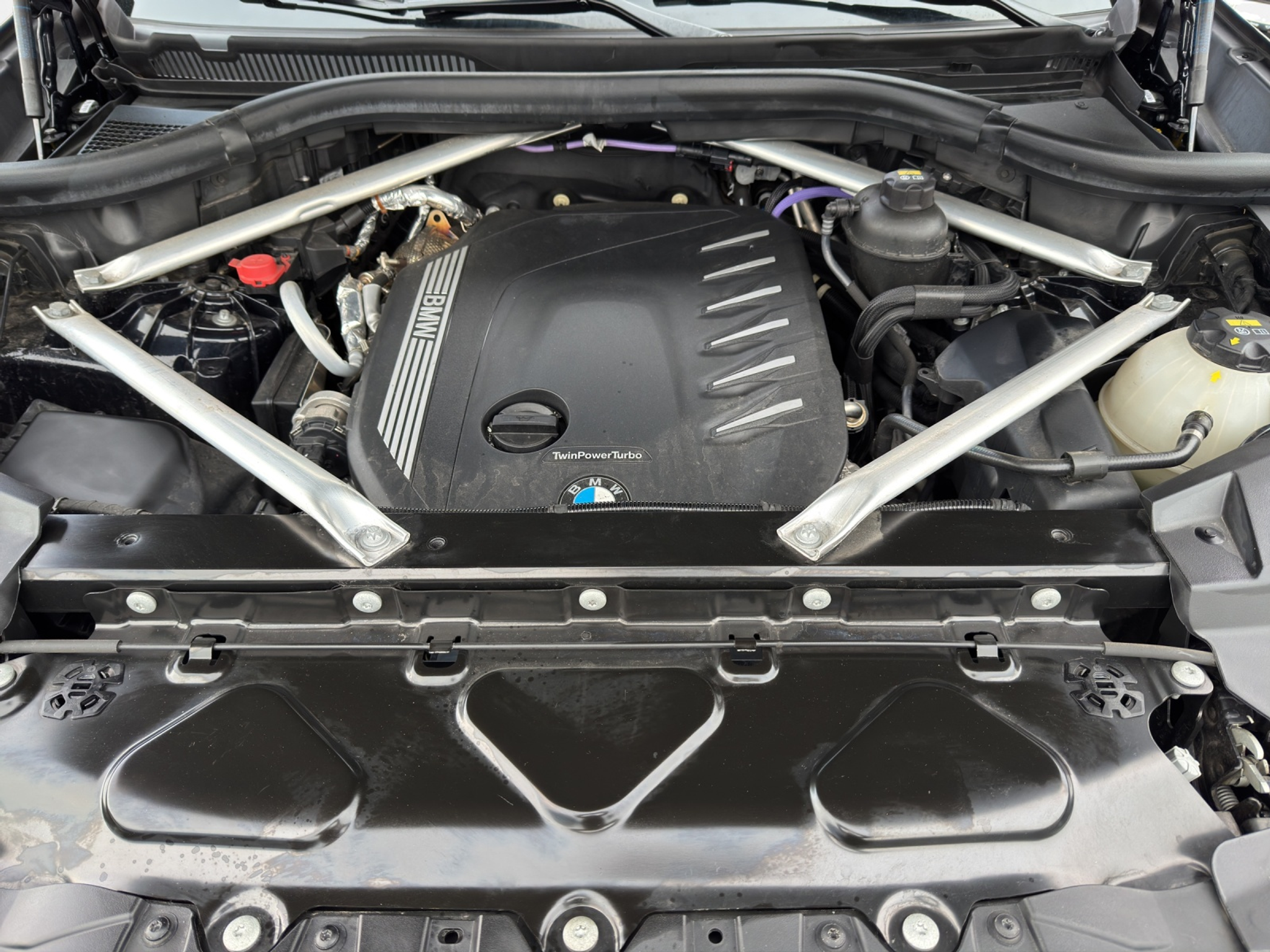 listing desktop thumbnail image 9