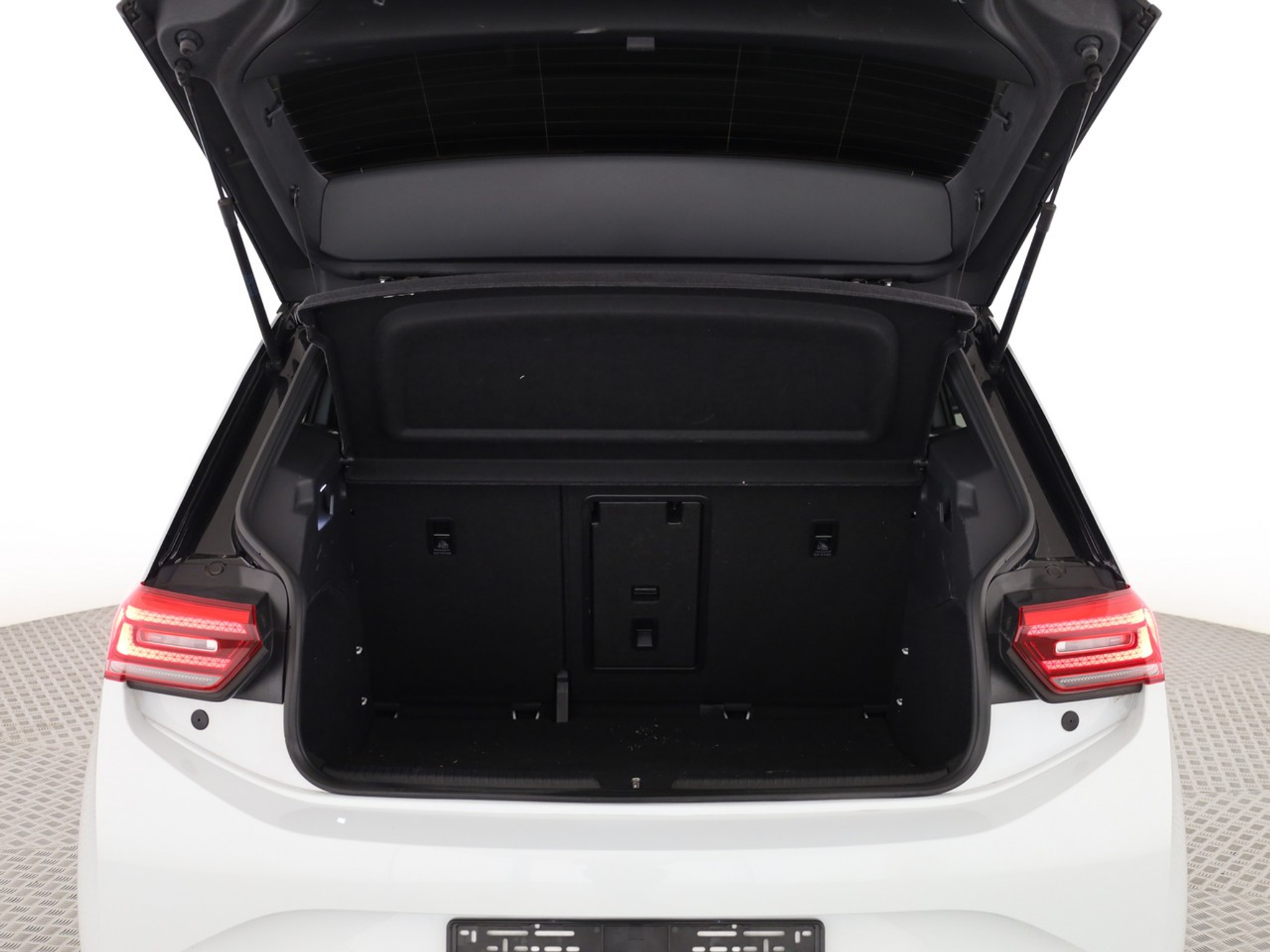 listing desktop thumbnail image 4