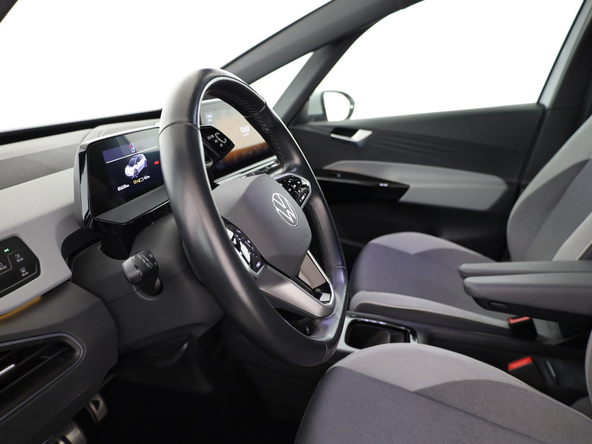 listing desktop thumbnail image 7