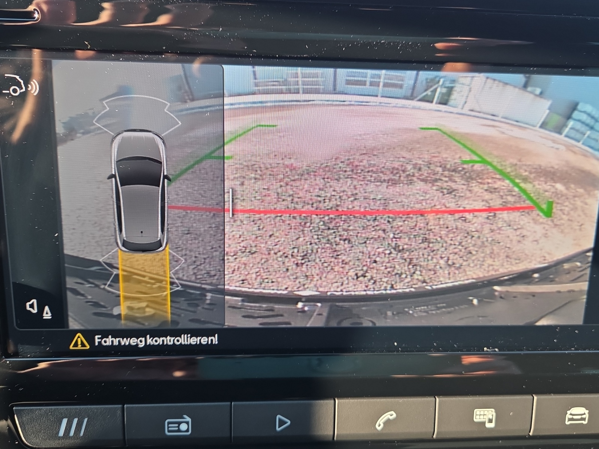 listing desktop thumbnail image 9