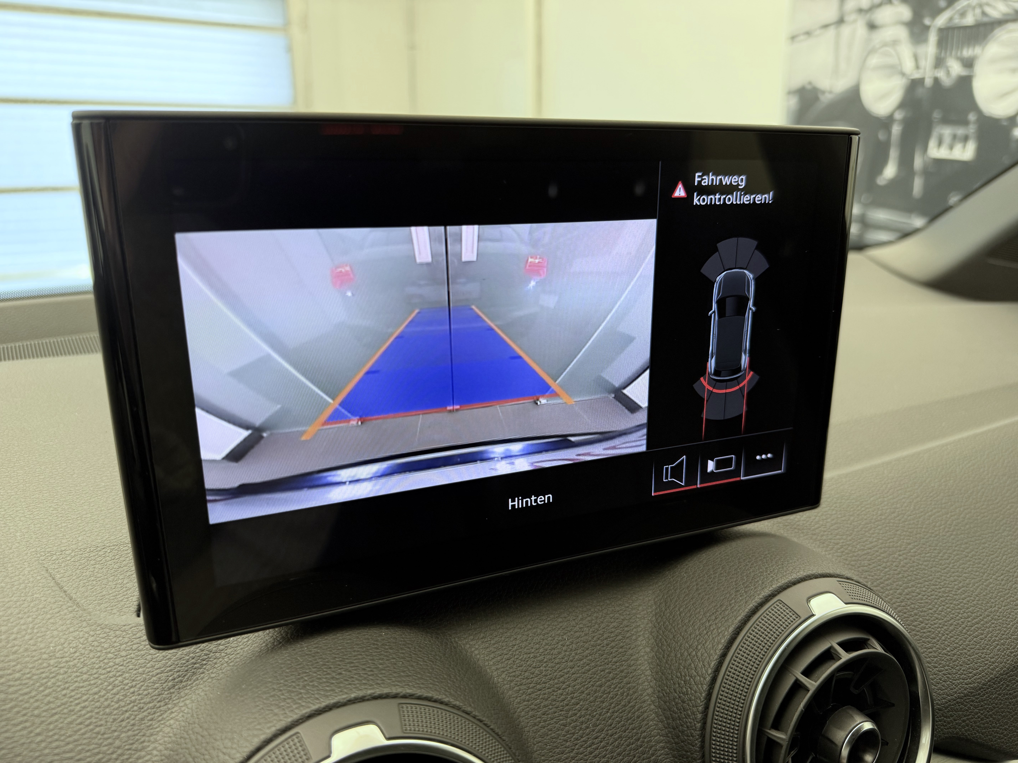 listing desktop thumbnail image 15