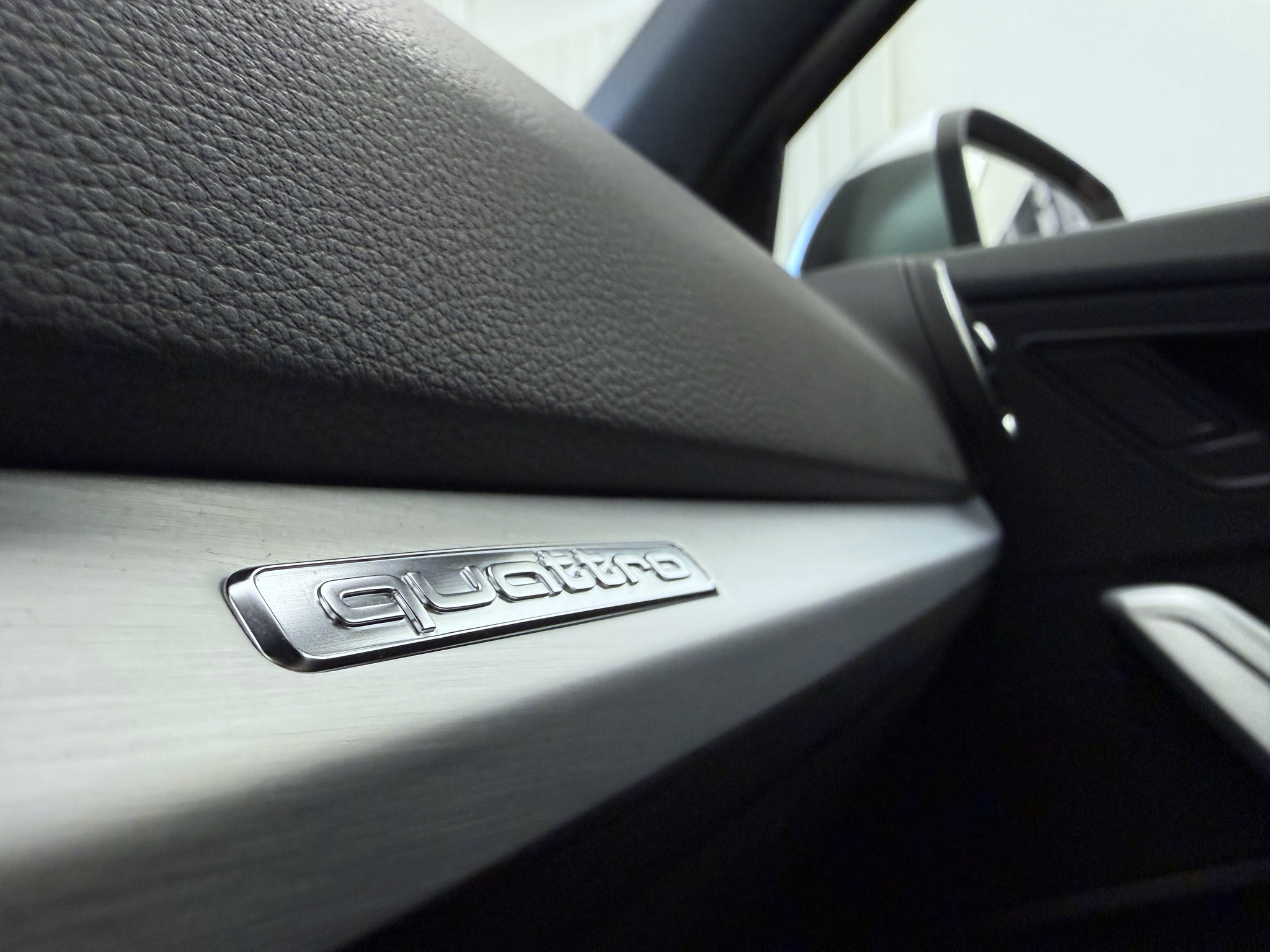 listing desktop thumbnail image 17