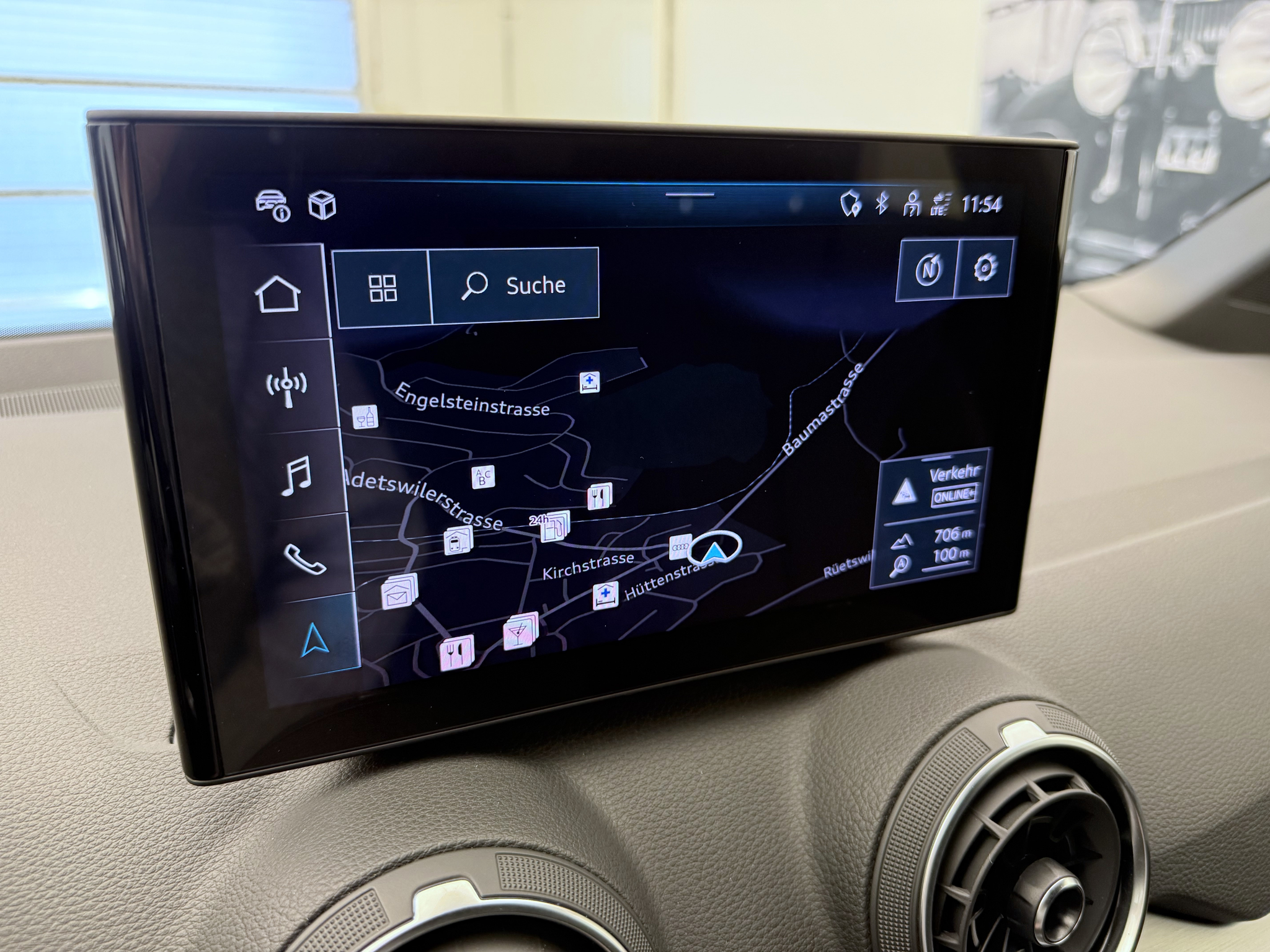 listing desktop thumbnail image 14