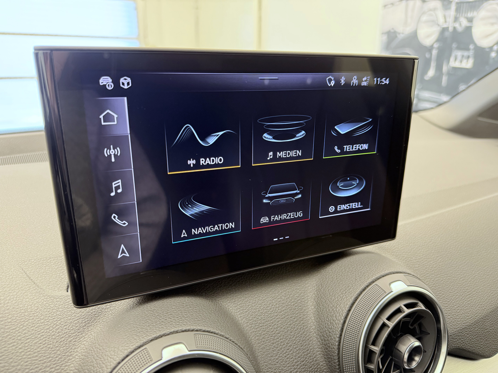 listing desktop thumbnail image 13