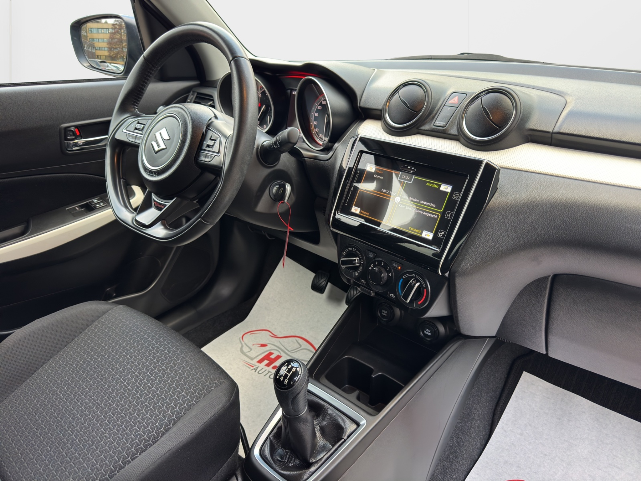 listing desktop thumbnail image 12