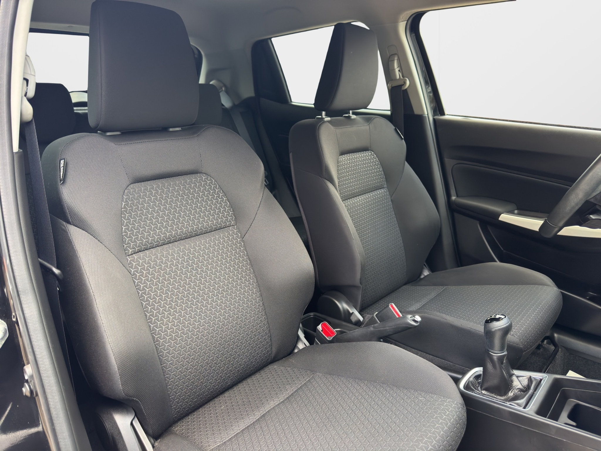 listing desktop thumbnail image 13